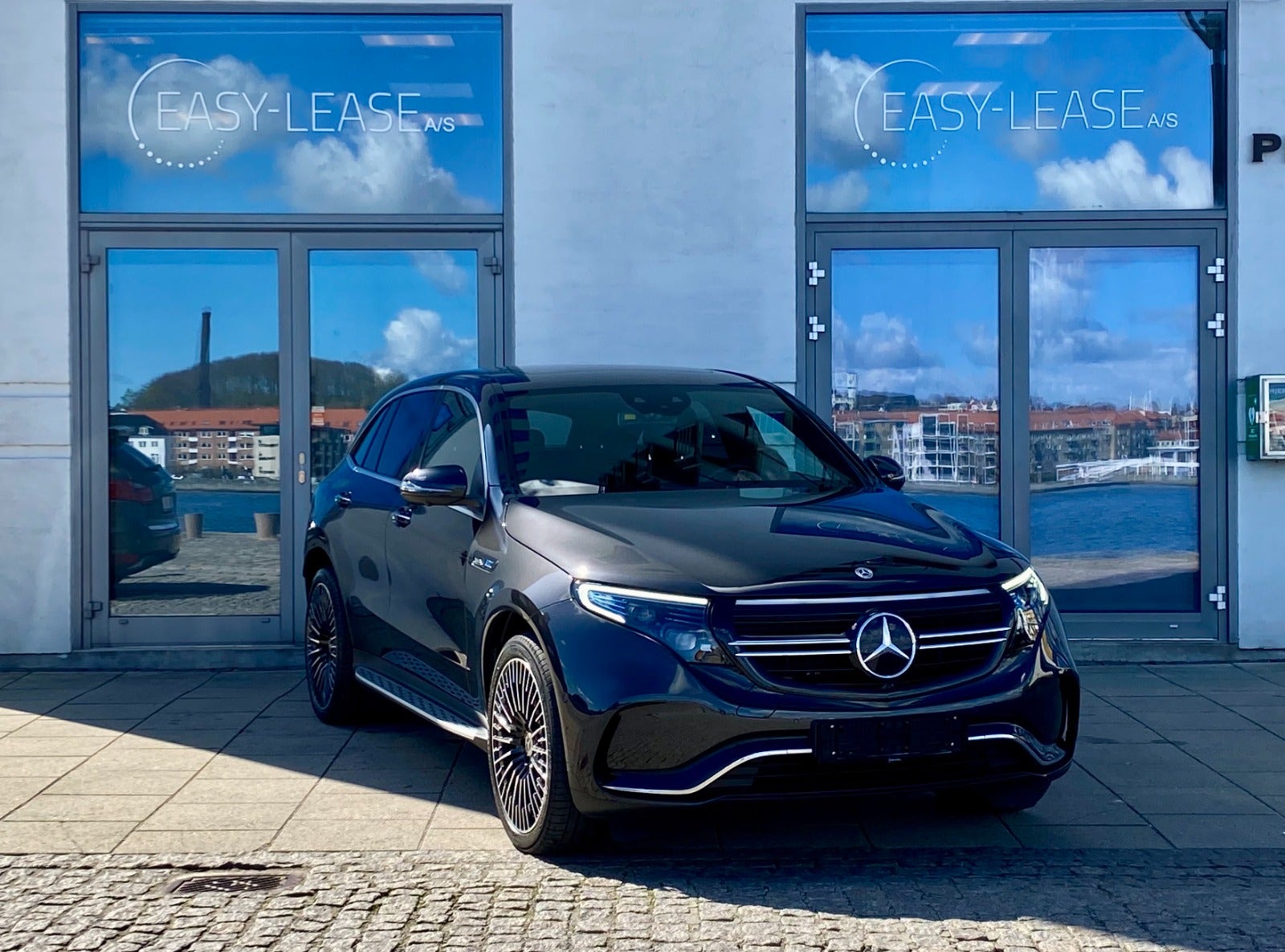 flexleasing-mercedes-eqc400-amg-line-4matic-5d-findleasing