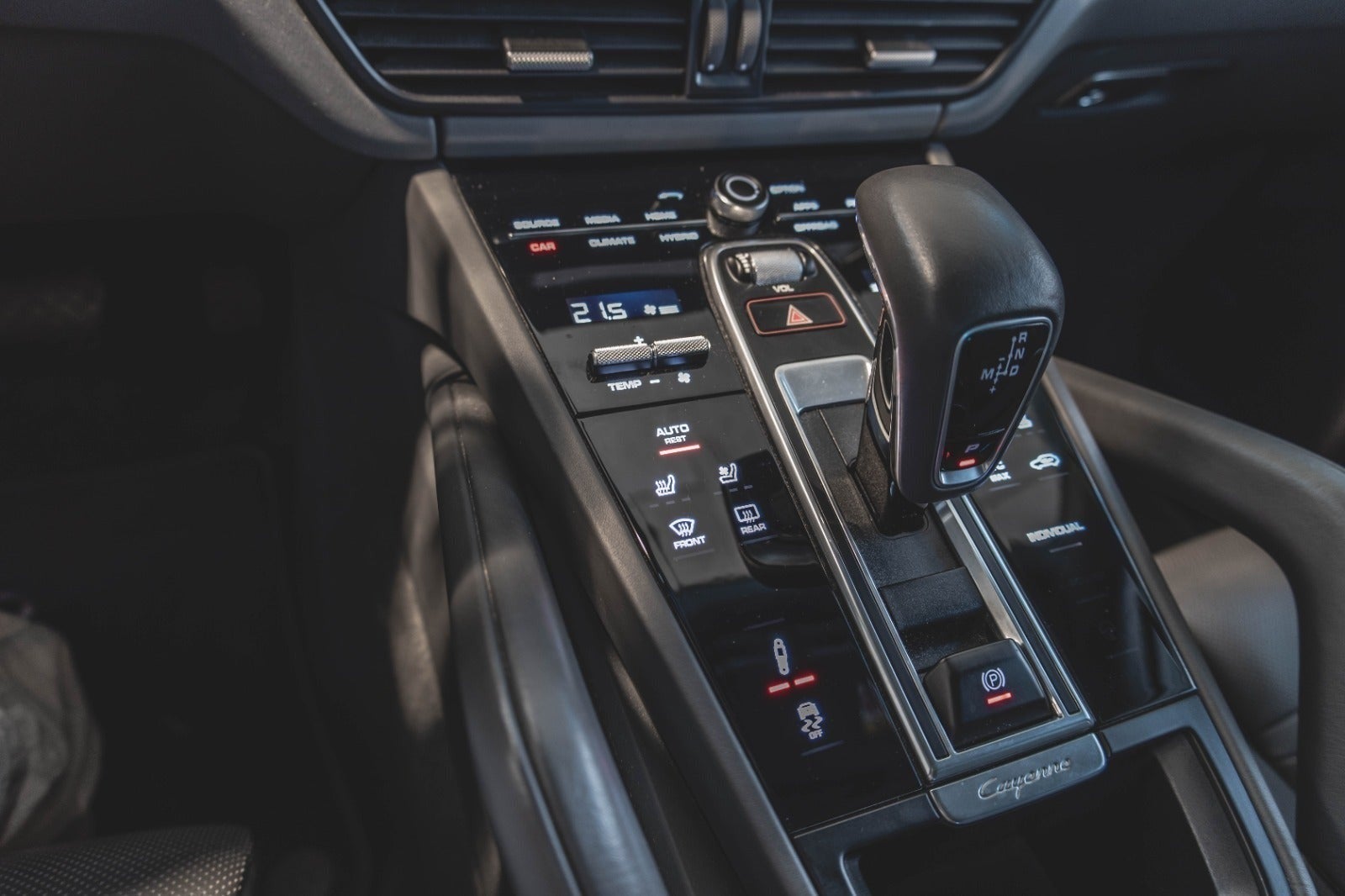 flexleasing-porsche-cayenne-30-e-hybrid-tiptr-5d-findleasing