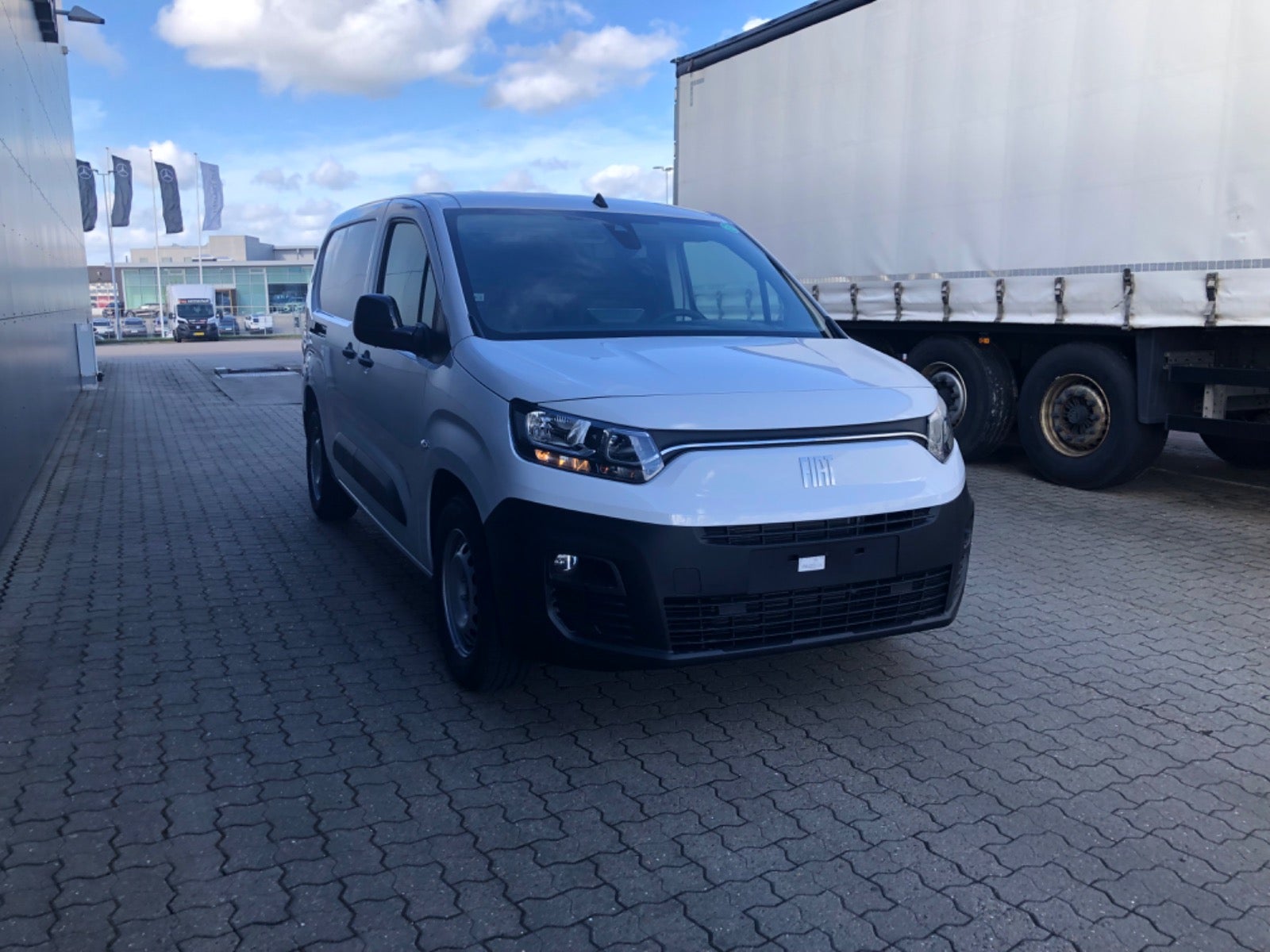 flexleasing-fiat-doblo-e-50-l2-pro-findleasing