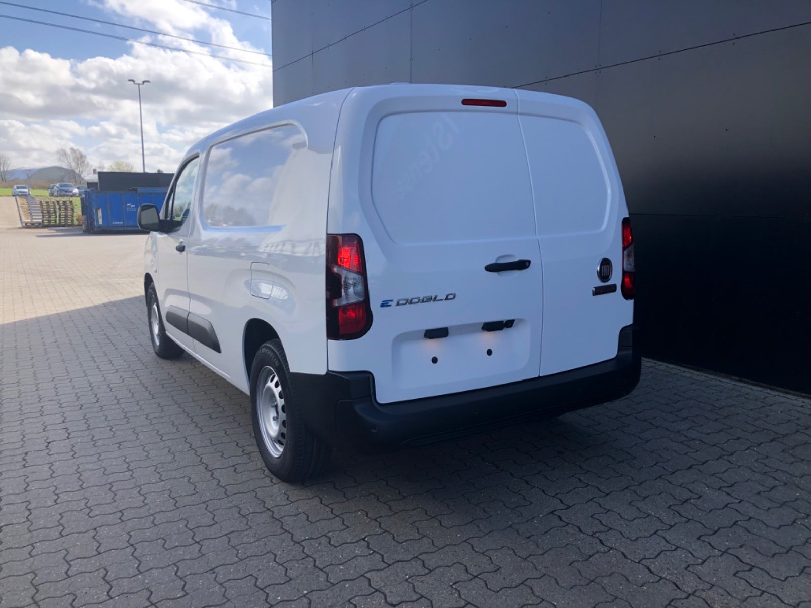 flexleasing-fiat-doblo-e-50-l2-pro-findleasing