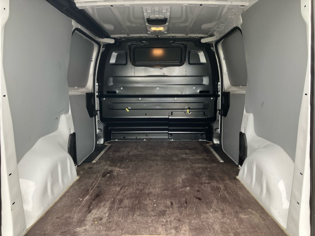 flexleasing-peugeot-expert-20-bluehdi-144-l2-premium-eat8-van-findleasing