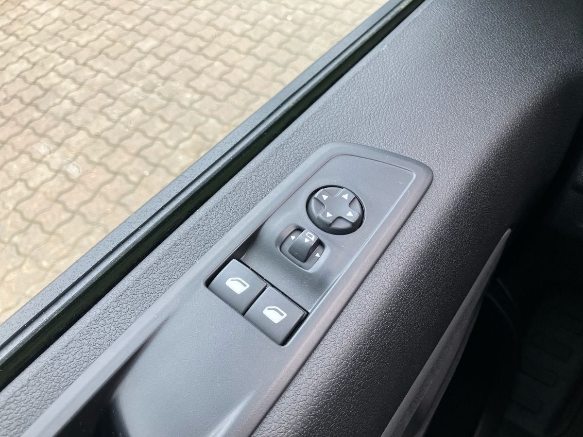 flexleasing-peugeot-expert-20-bluehdi-144-l2-premium-eat8-van-findleasing