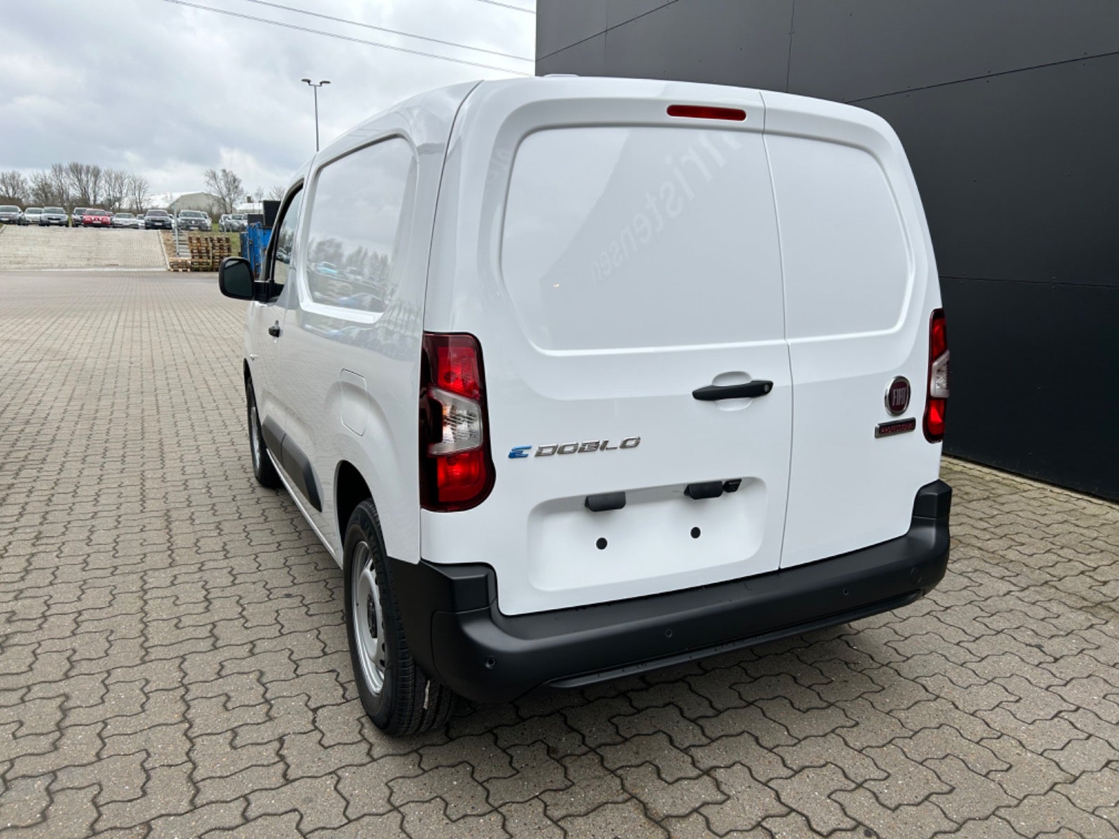 flexleasing-fiat-doblo-e-50-l1-pro-findleasing