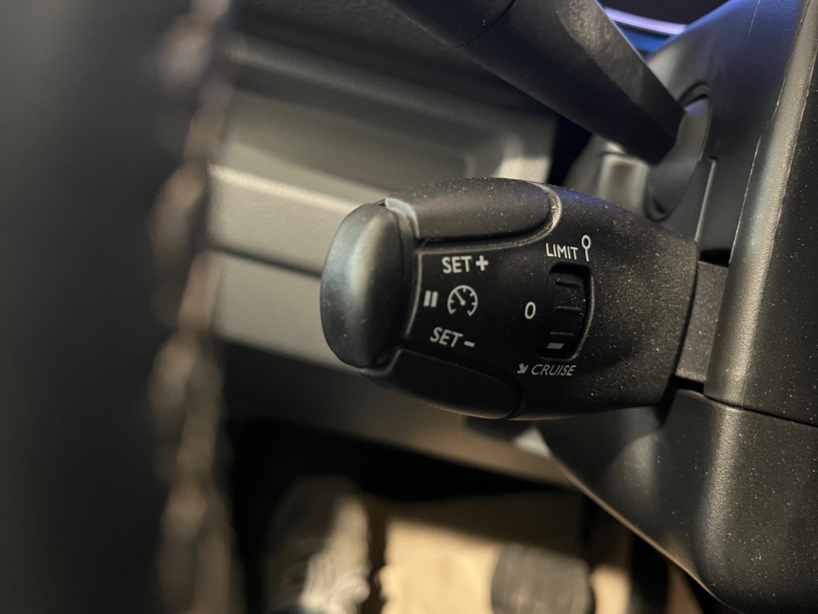 flexleasing-peugeot-e-expert-75-l2-premium-van-findleasing