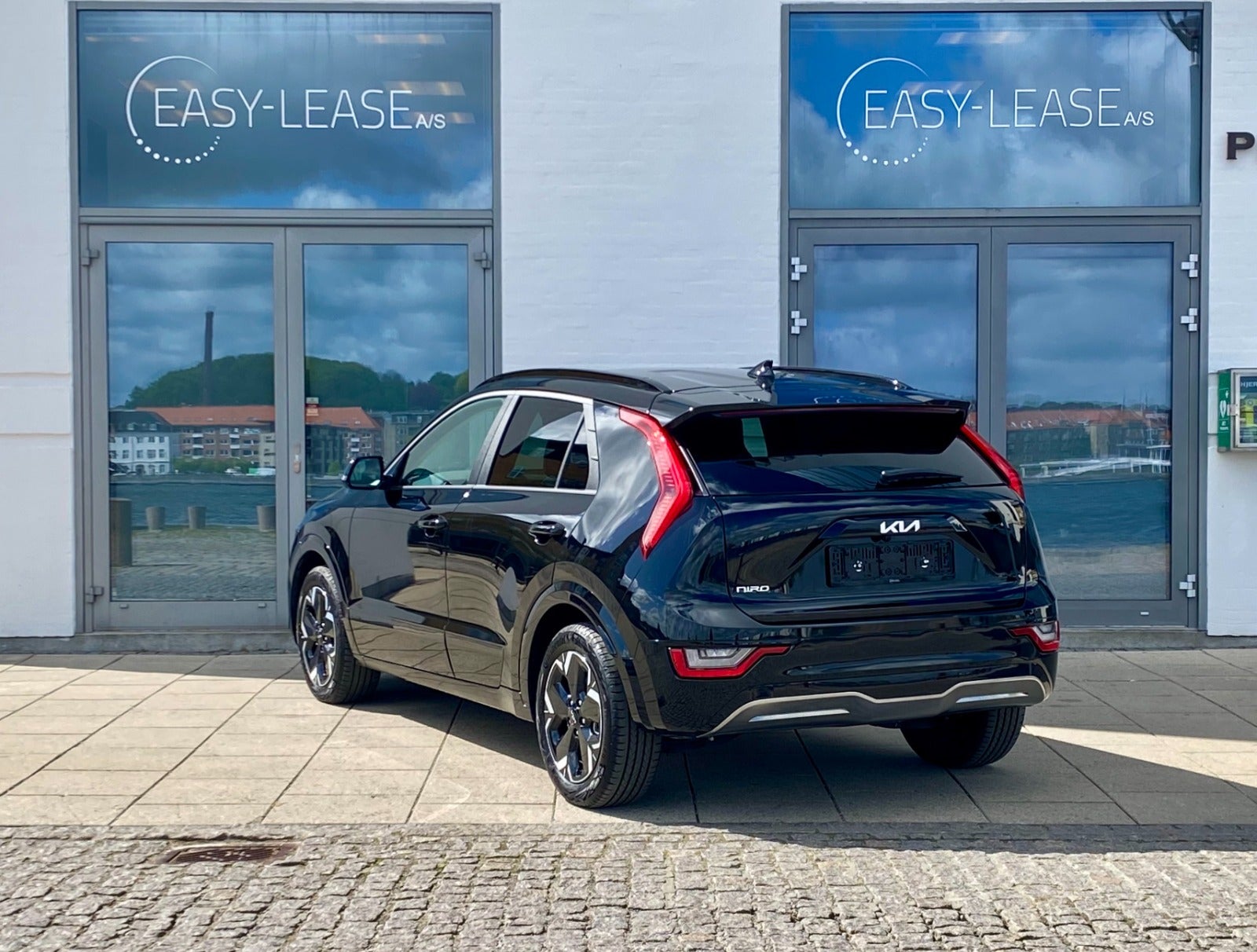 flexleasing-kia-niro-64-ev-inspire-5d-findleasing