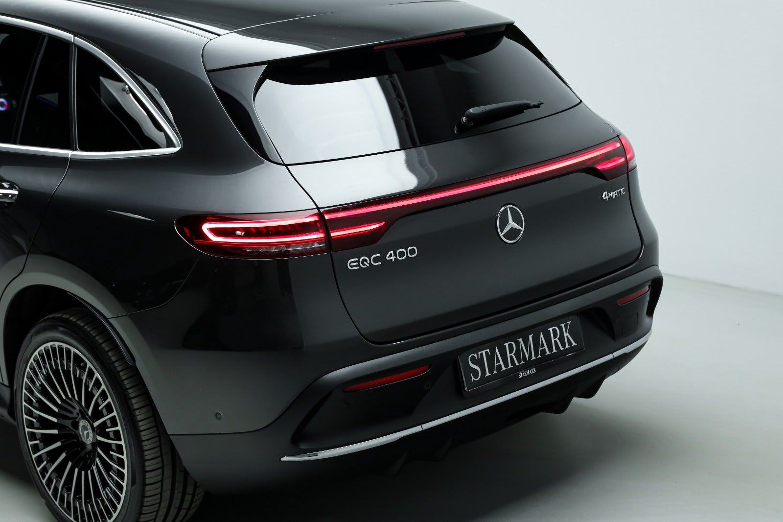 flexleasing-mercedes-eqc400-amg-line-4matic-5d-findleasing