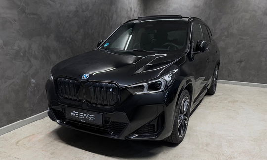 BMW iX1 xDrive30 Fully Charged M-Sport 5d