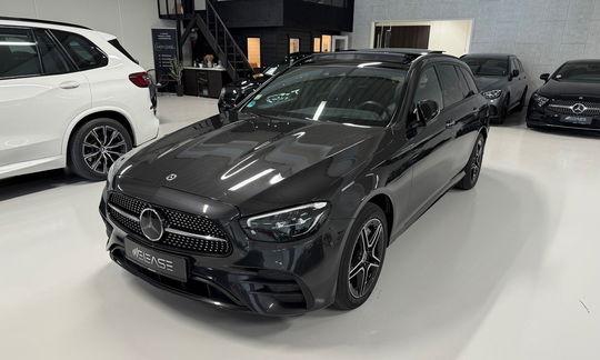 Mercedes E300 de 2,0 AMG Line stc. aut. 4Matic 5d