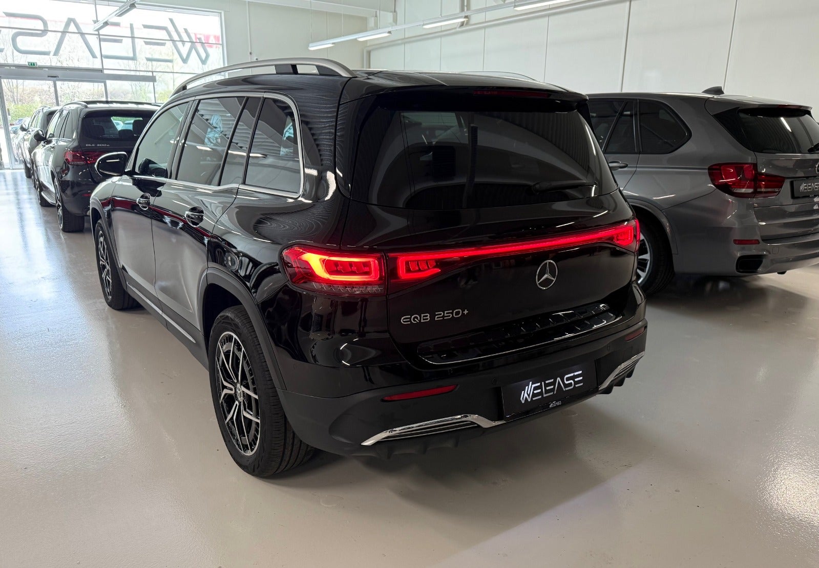 flexleasing-mercedes-eqb250-amg-line-7prs-5d-findleasing