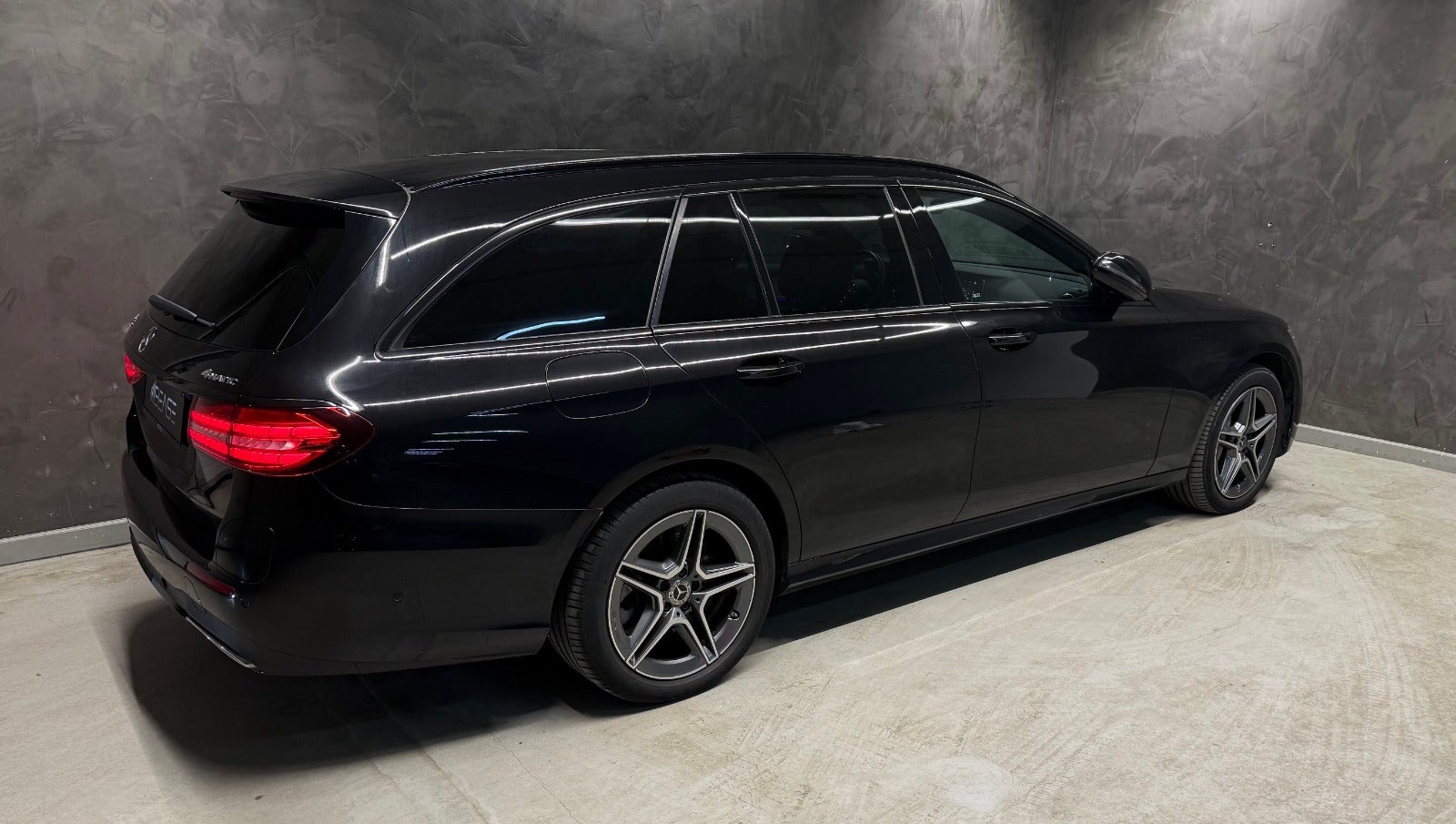 flexleasing-mercedes-e300-de-20-amg-line-stc-aut-4matic-5d-findleasing