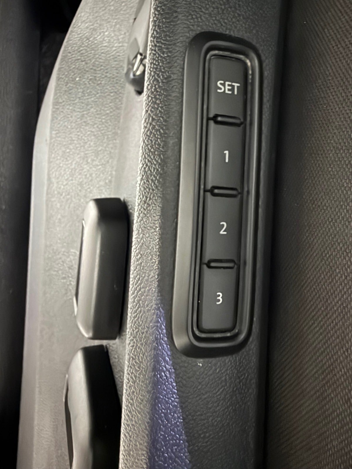 flexleasing-vw-tiguan-20-tdi-240-highline-dsg-4motion-5d-findleasing