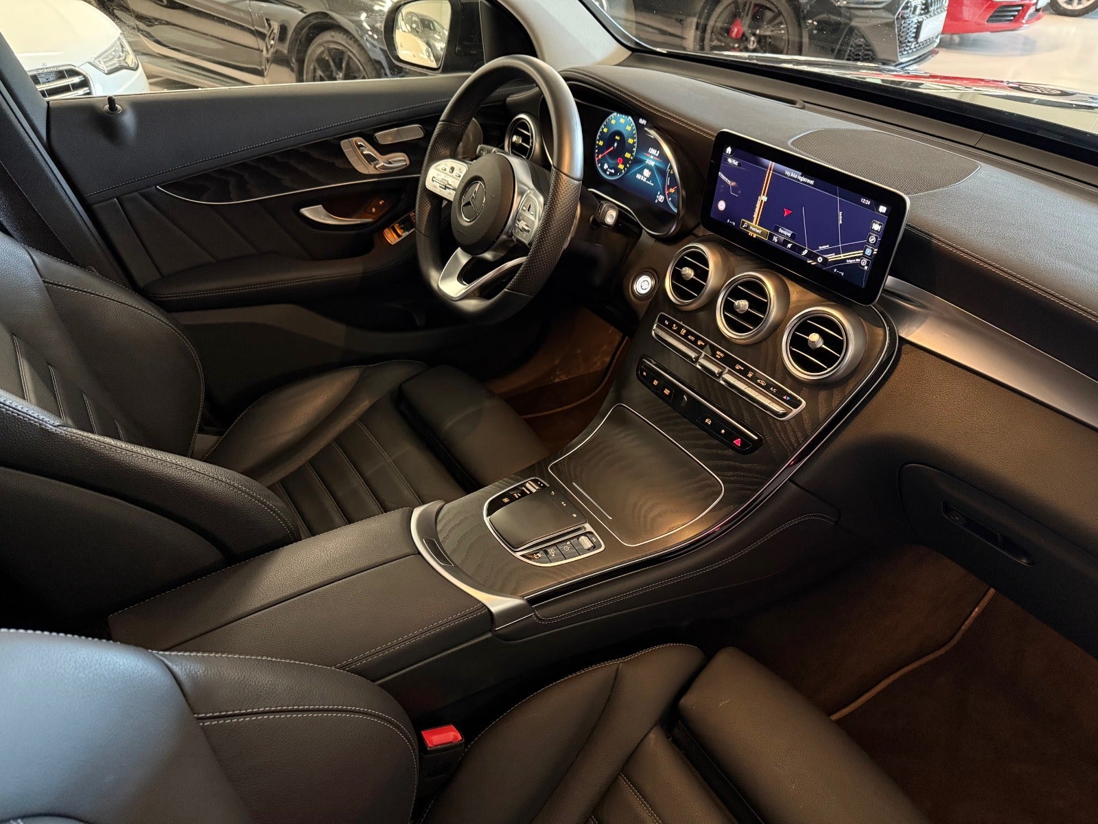 flexleasing-mercedes-glc300-de-20-amg-line-aut-4matic-5d-findleasing