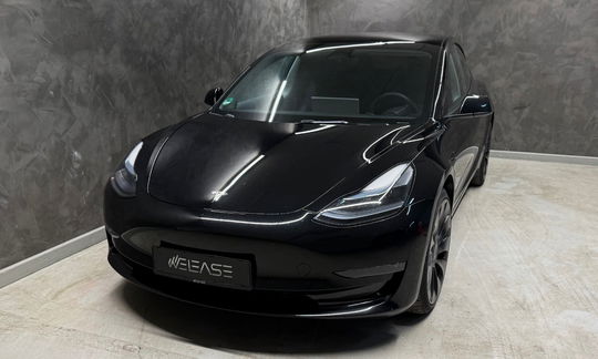 Tesla Model 3  Performance AWD 4d