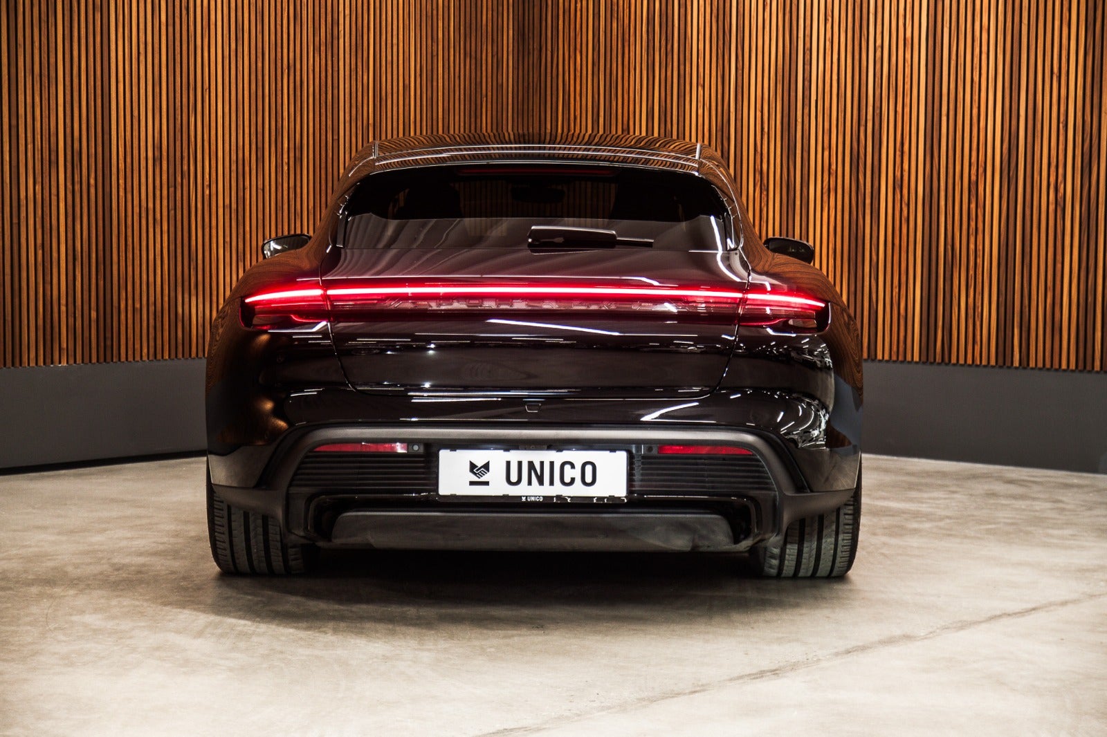 flexleasing-porsche-taycan-gts-sport-turismo-5d-findleasing