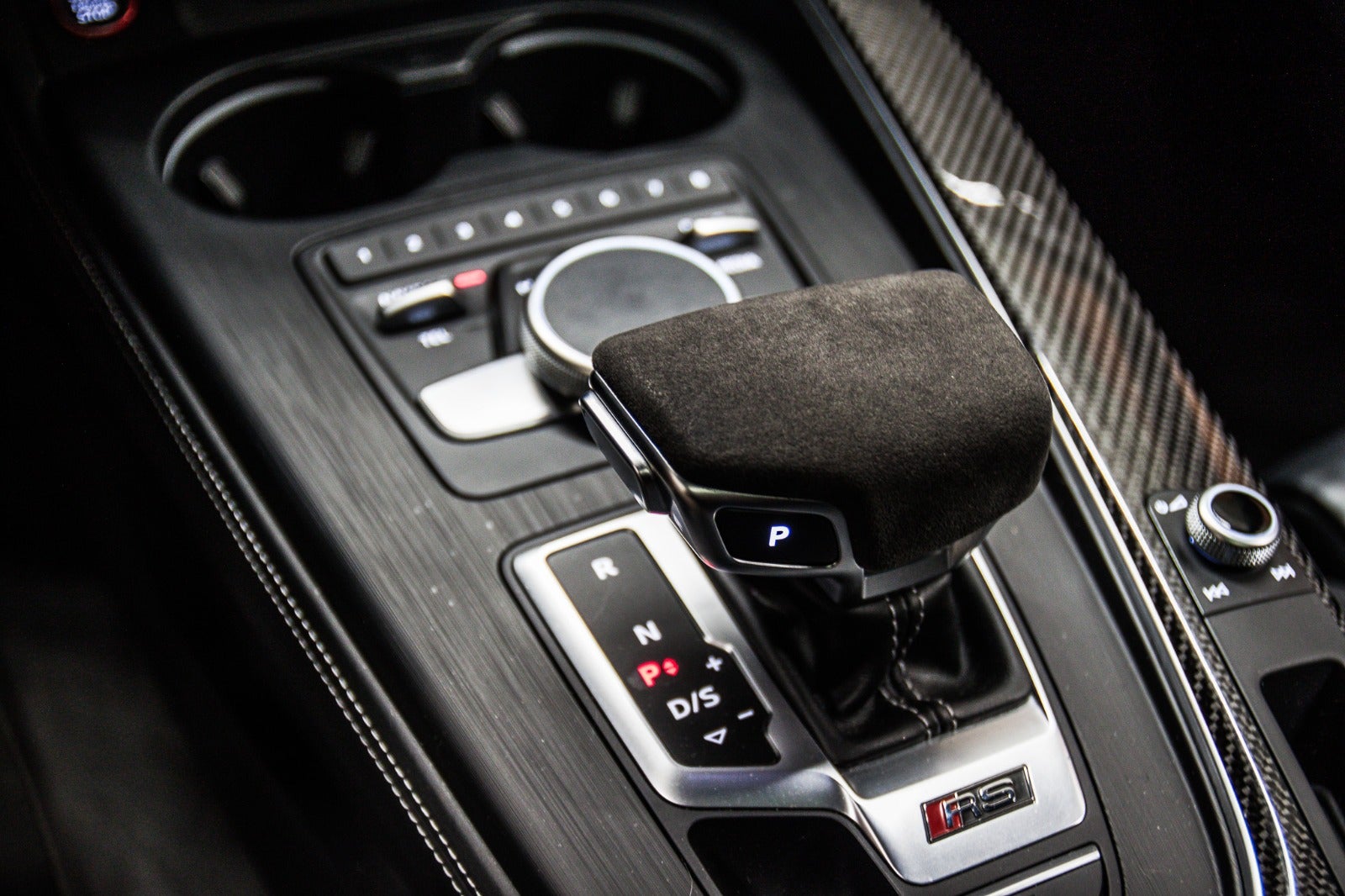 flexleasing-audi-rs4-29-tfsi-avant-quattro-tiptr-5d-findleasing