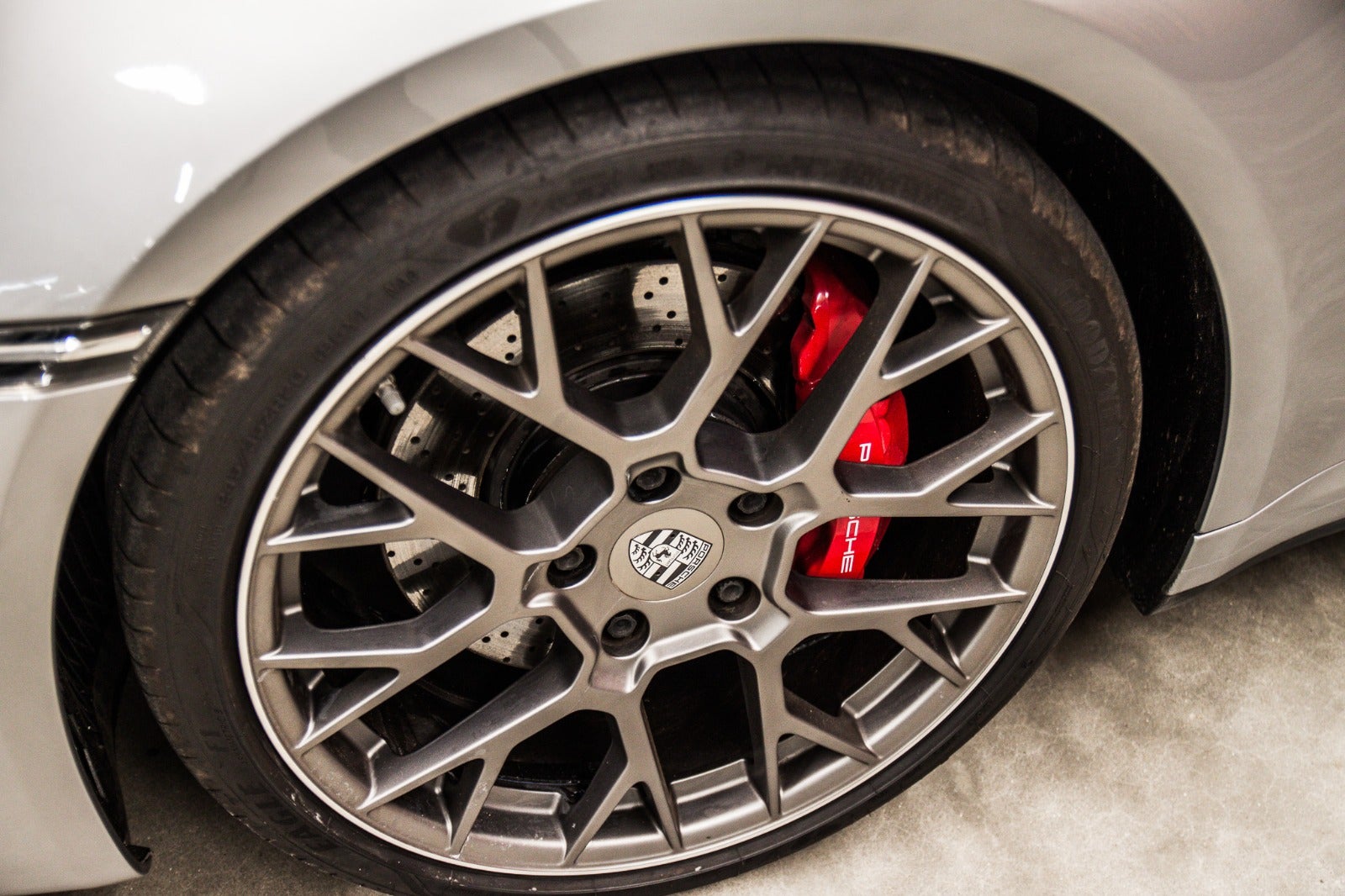 flexleasing-porsche-911-carrera-4s-30-cabriolet-pdk-2d-findleasing