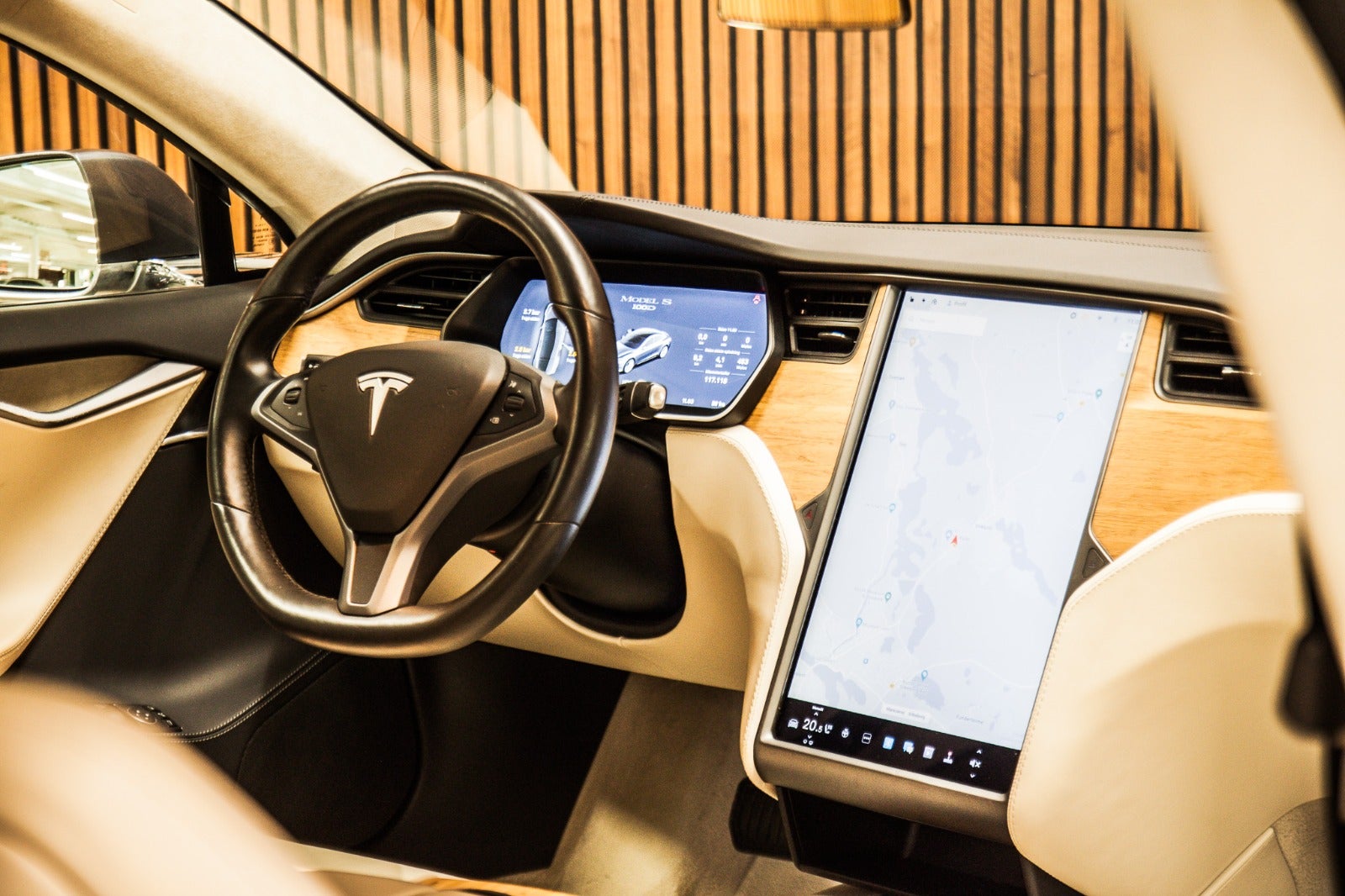 flexleasing-tesla-model-s-long-range-awd-5d-findleasing
