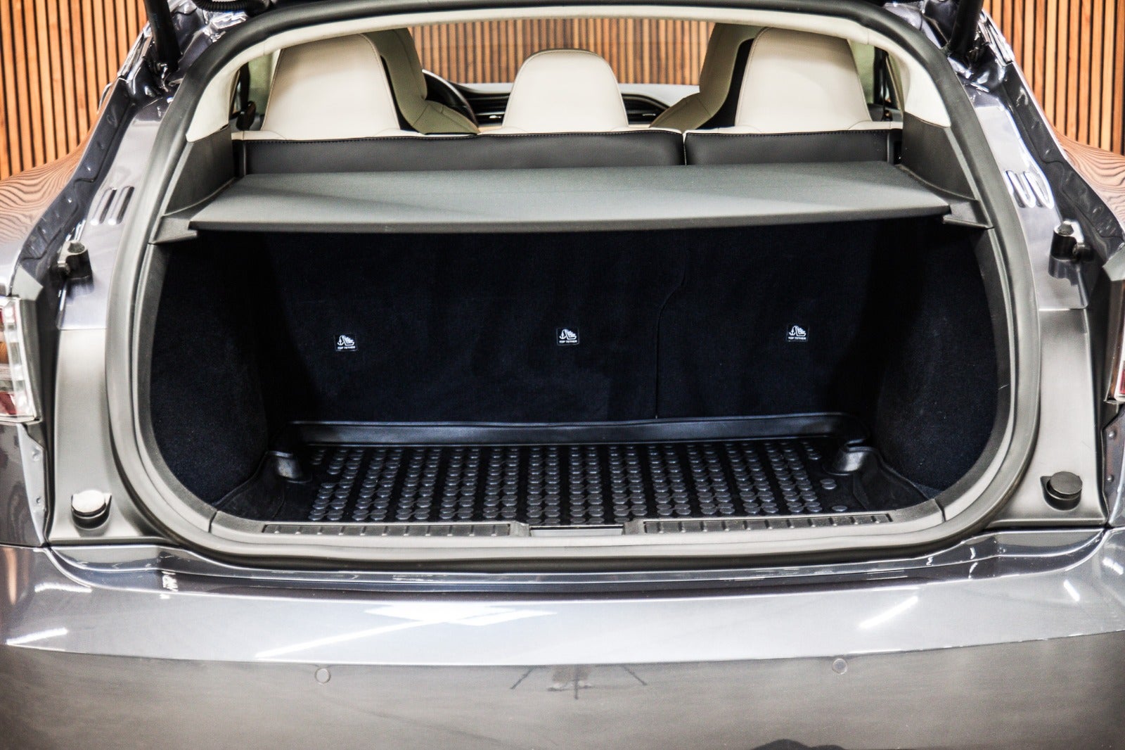 flexleasing-tesla-model-s-long-range-awd-5d-findleasing