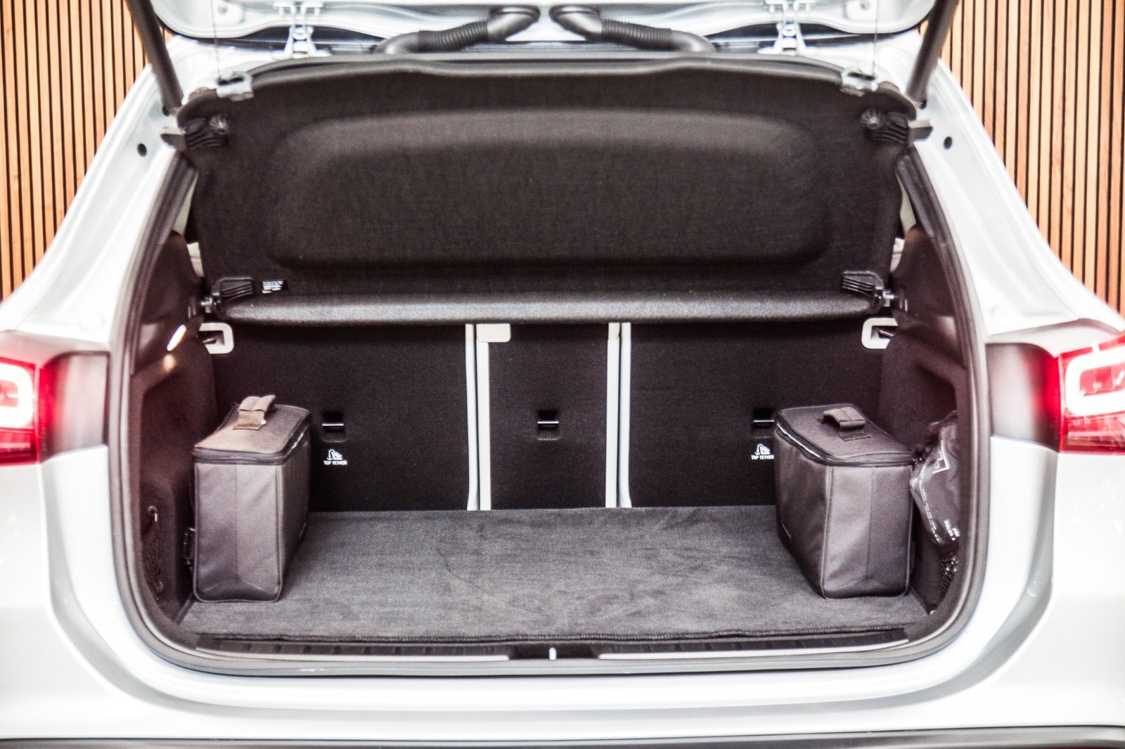 flexleasing-mercedes-eqa250-edition-1-5d-findleasing