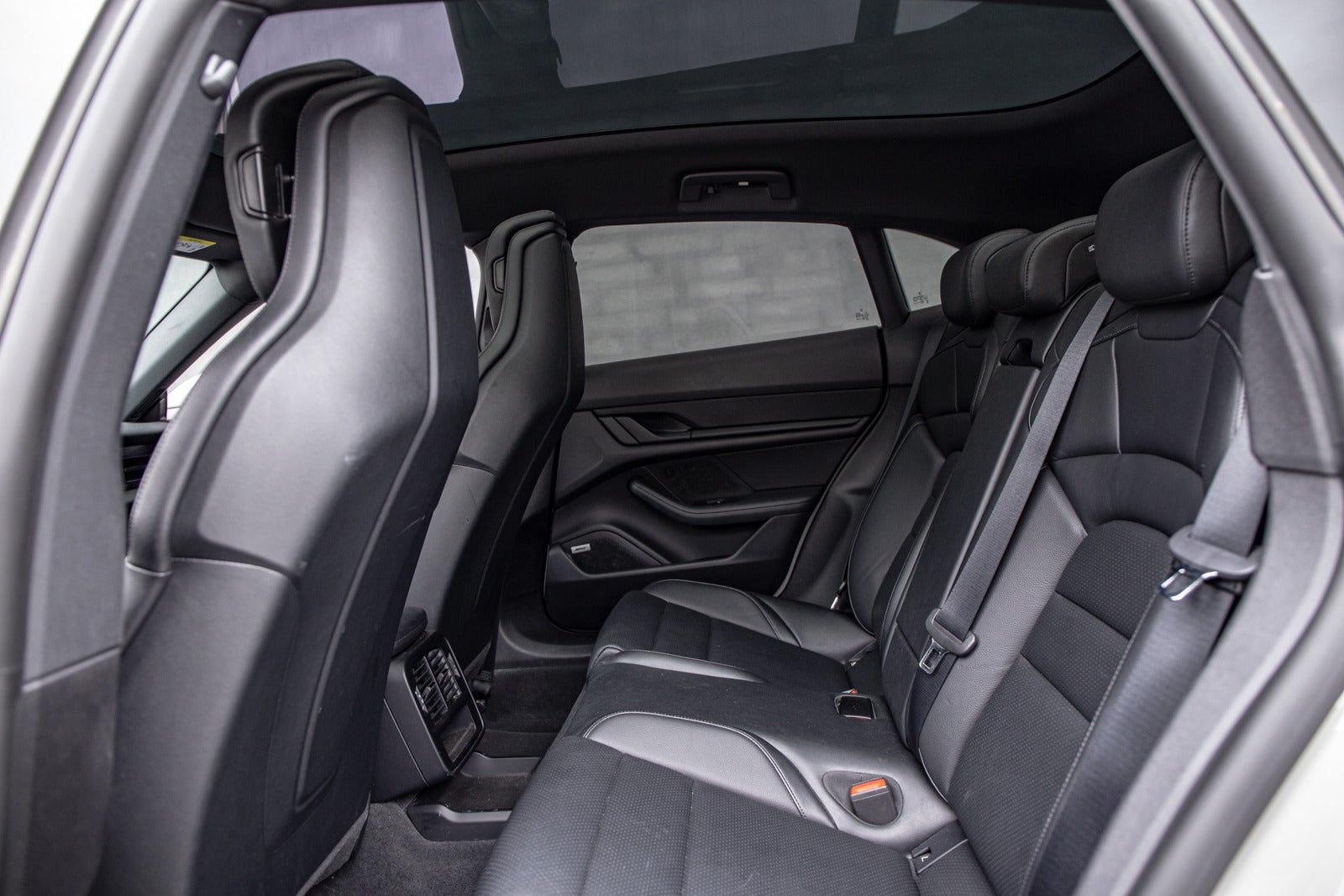 flexleasing-porsche-taycan-4-performance-cross-turismo-5d-findleasing
