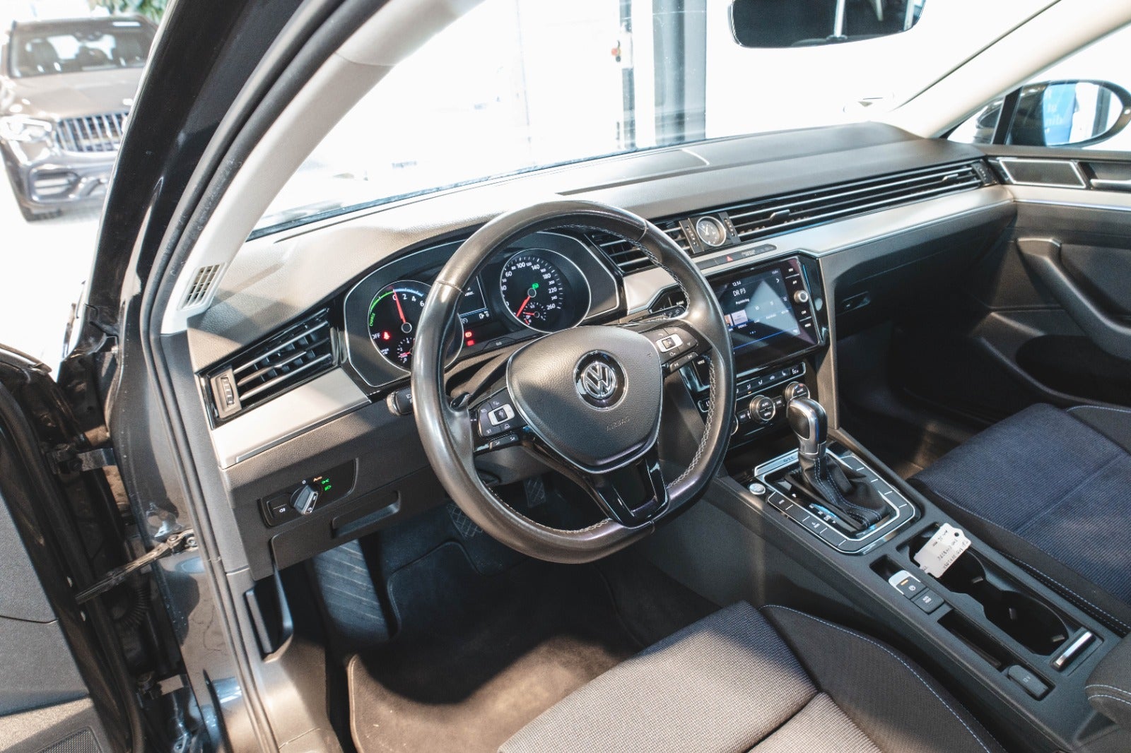 flexleasing-vw-passat-14-gte-variant-dsg-5d-findleasing