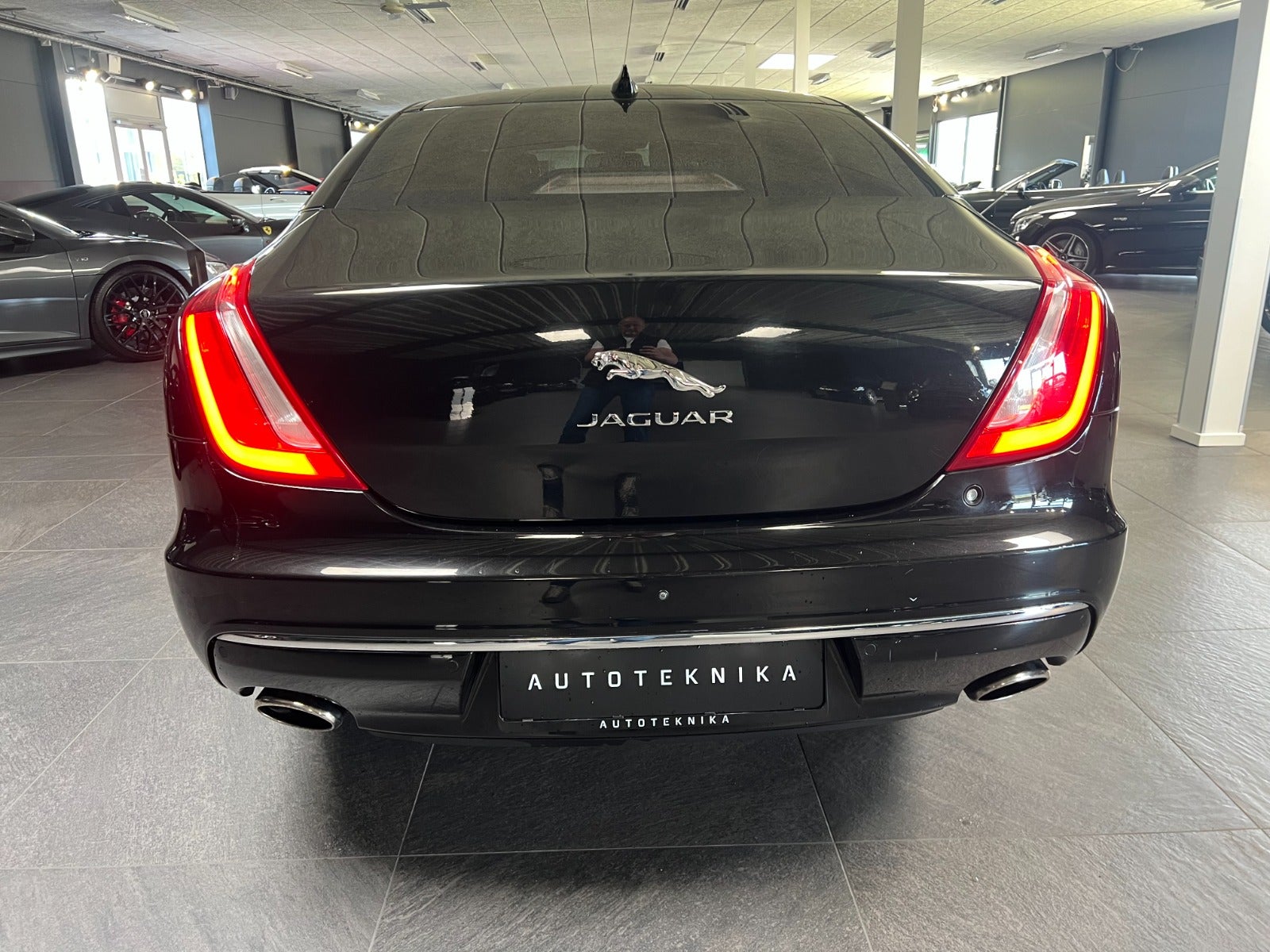 flexleasing-jaguar-xj-30-d300-portfolio-aut-4d-findleasing