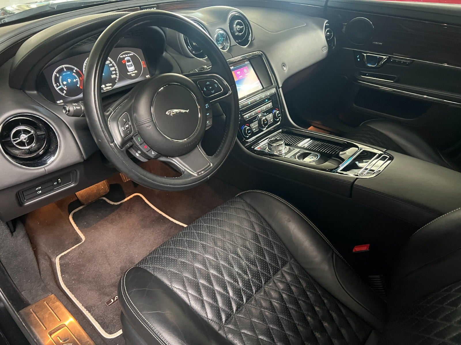 flexleasing-jaguar-xj-30-d300-portfolio-aut-4d-findleasing