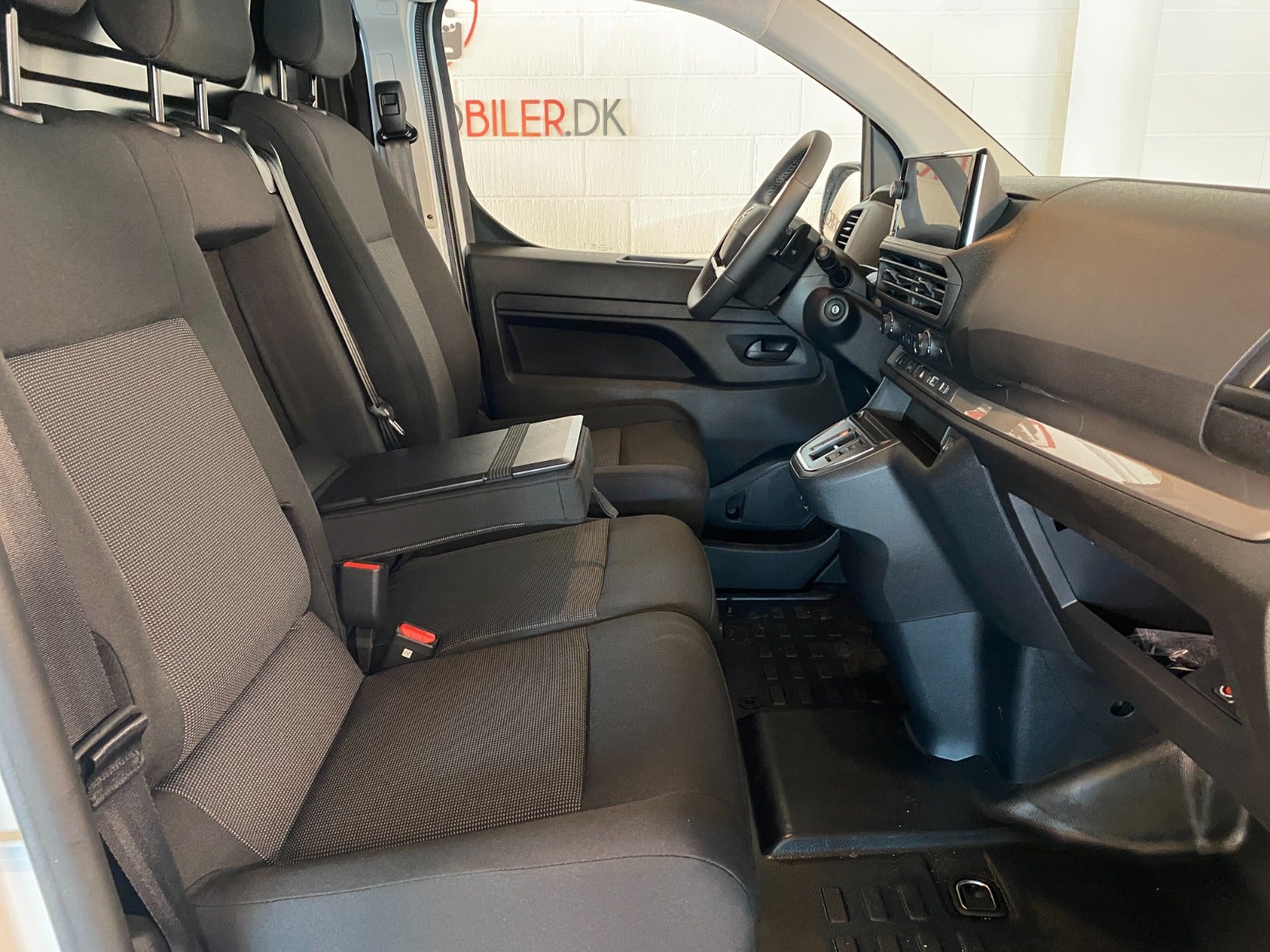 flexleasing-opel-vivaro-20-bluehdi-145-enjoy-l3-eat8-findleasing