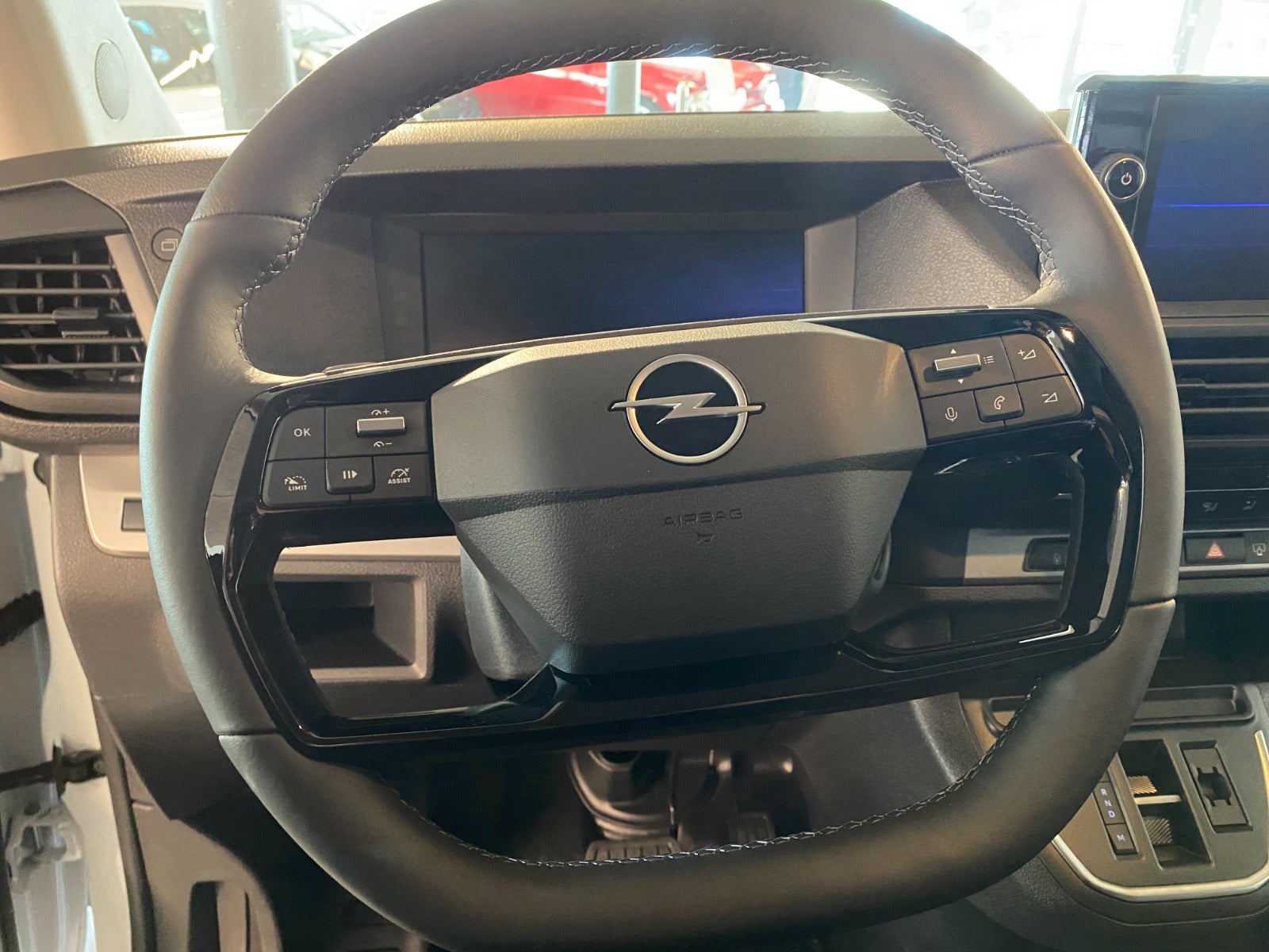 flexleasing-opel-vivaro-20-bluehdi-145-enjoy-l3-eat8-findleasing