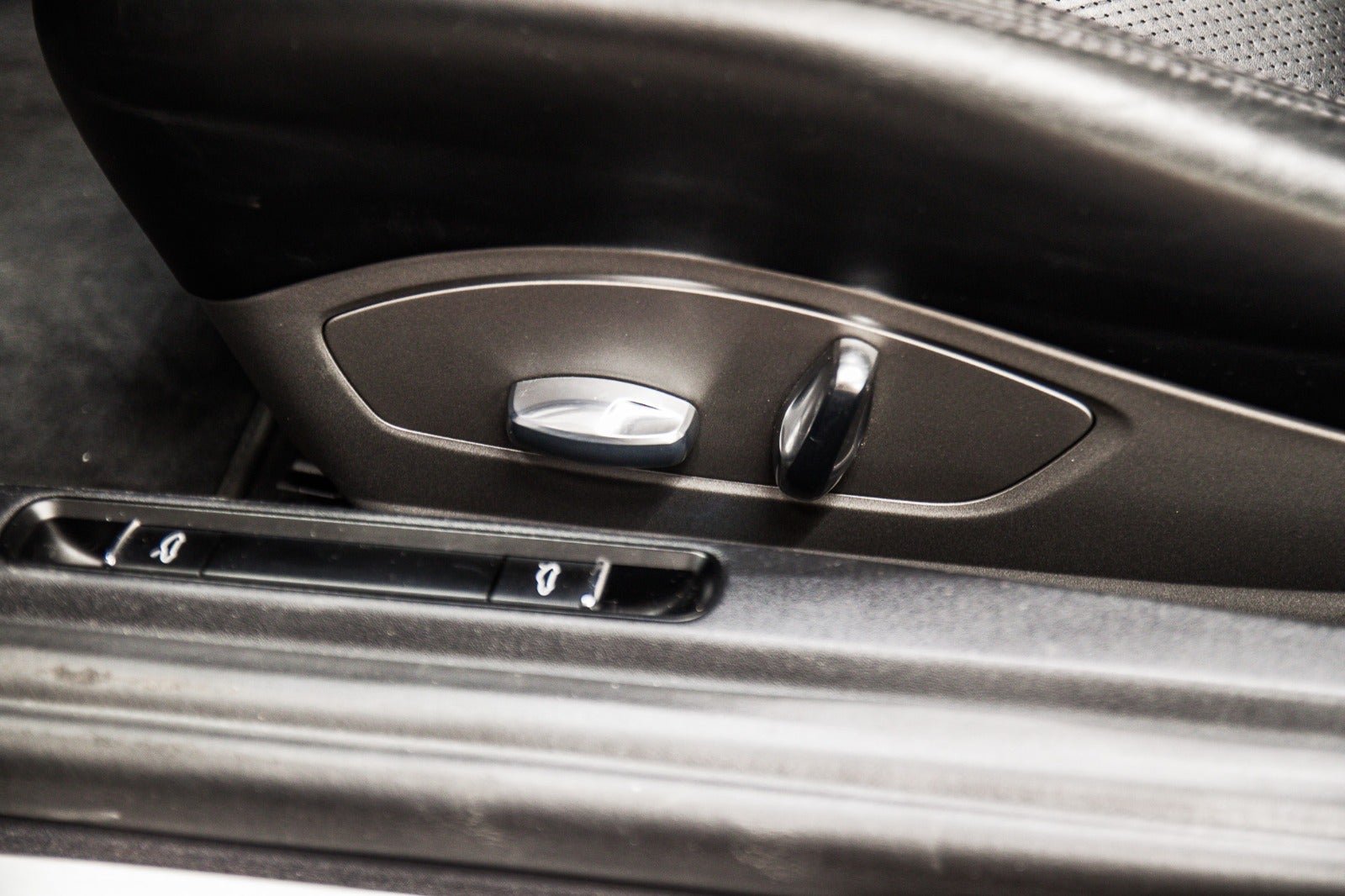 flexleasing-porsche-911-carrera-4s-38-cabriolet-pdk-2d-findleasing