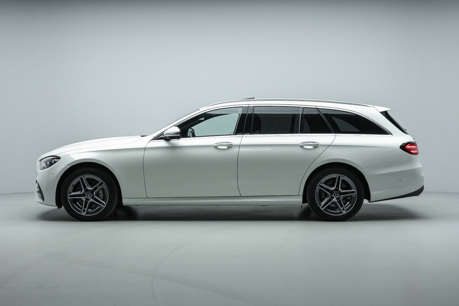 flexleasing-mercedes-e300-de-20-amg-line-stc-aut-4matic-5d-findleasing