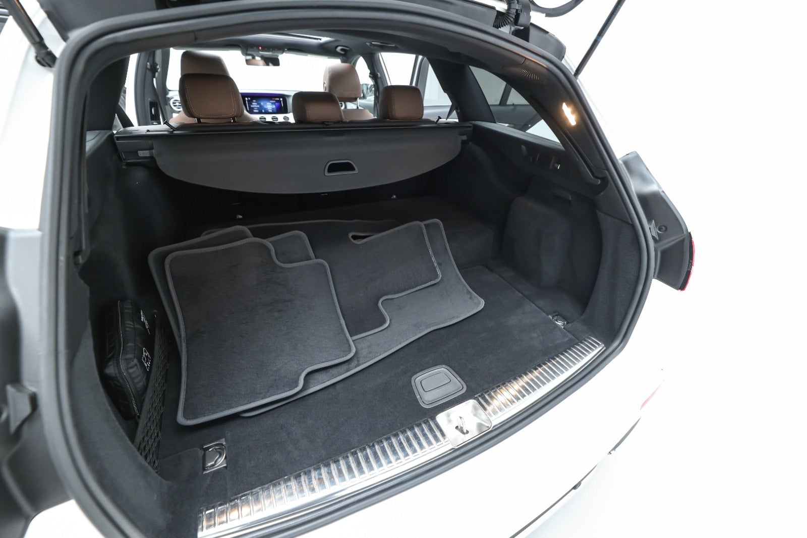 flexleasing-mercedes-e300-de-20-amg-line-stc-aut-4matic-5d-findleasing