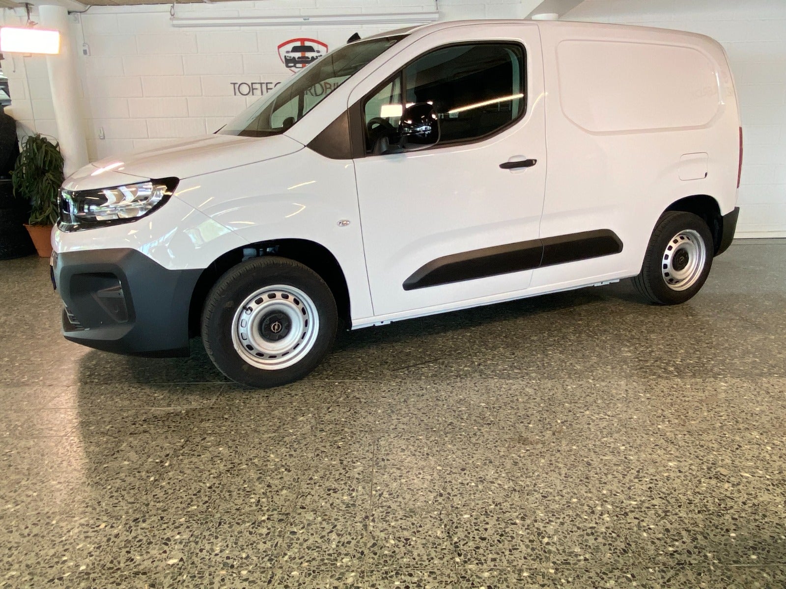 flexleasing-opel-combo-15-bluehdi-102-enjoy-l1v1-findleasing