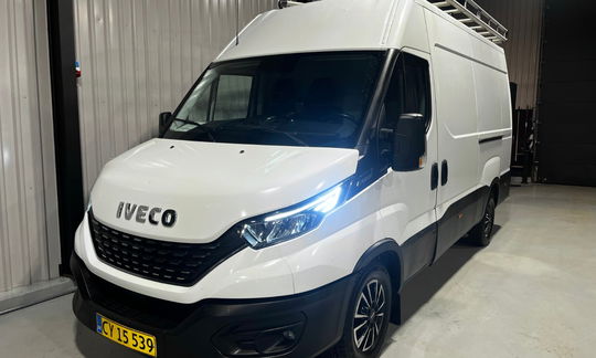 Iveco Daily 2,3 35S16 12m³ Van AG8