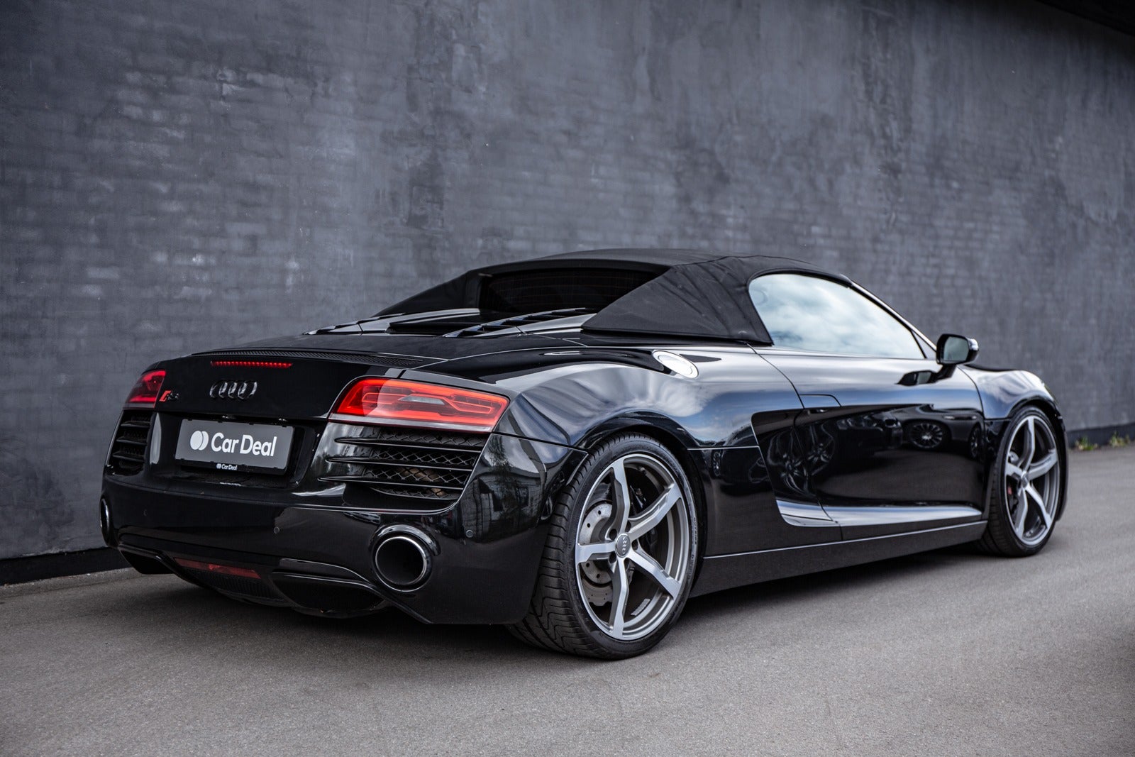 flexleasing-audi-r8-42-fsi-spyder-quattro-s-tr-2d-findleasing