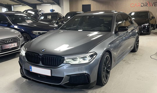 BMW M550i - 462 hk xDrive Steptronic 5-Series Sedan
