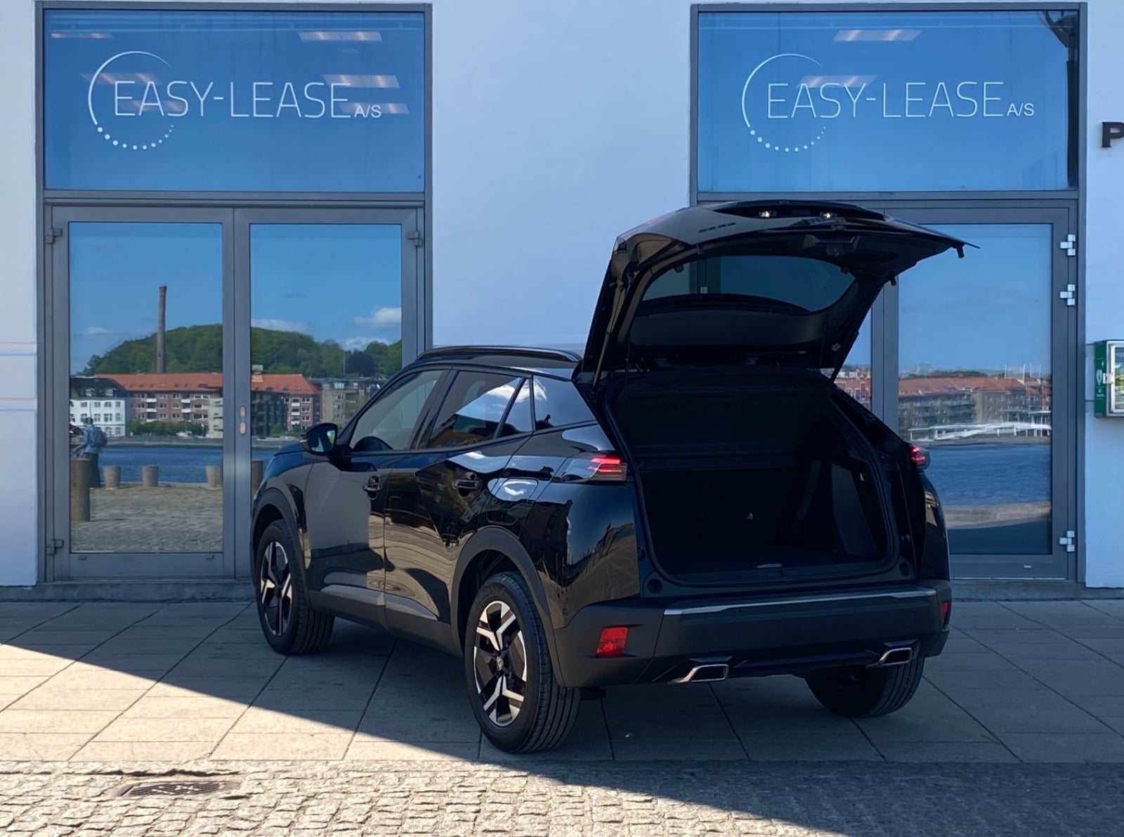 flexleasing-peugeot-2008-12-puretech-130-allure-eat8-5d-findleasing