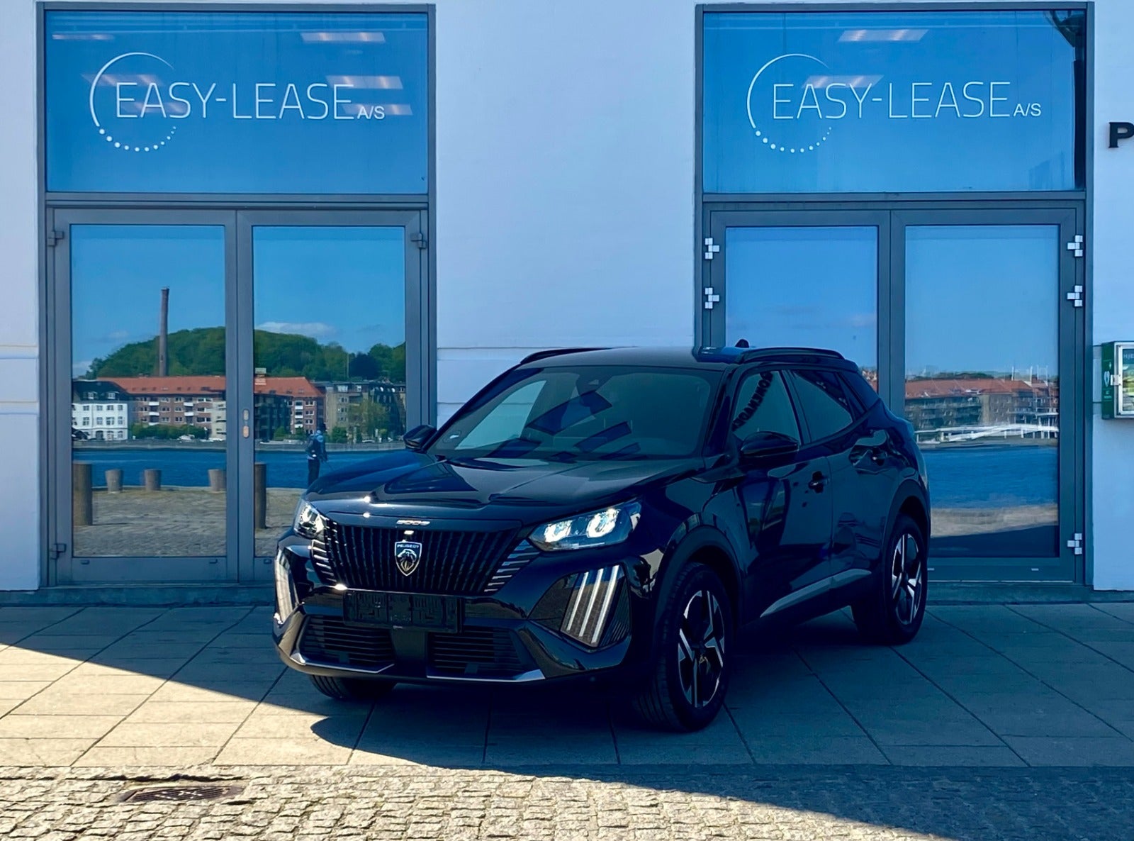 flexleasing-peugeot-2008-12-puretech-130-allure-eat8-5d-findleasing