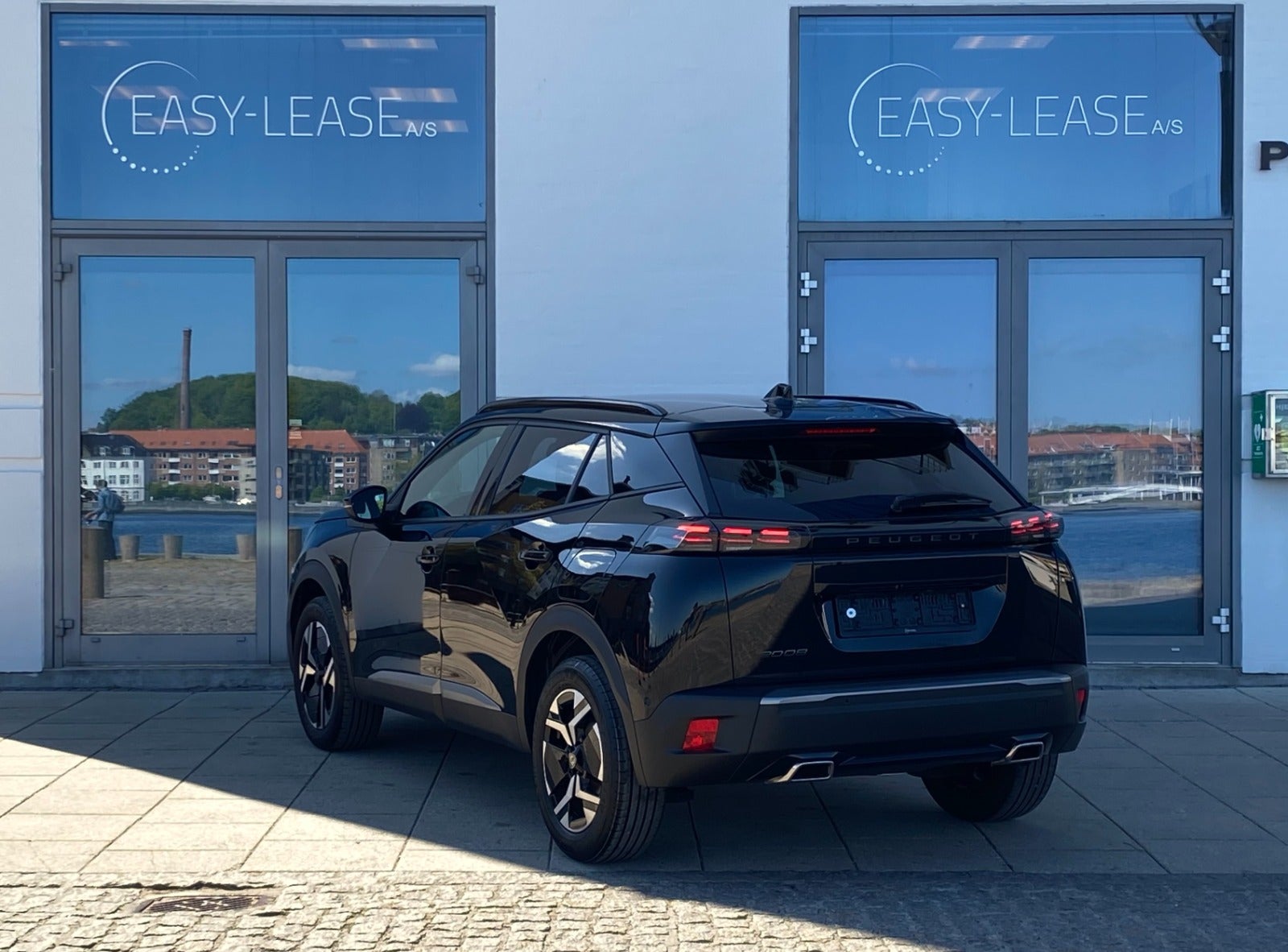 flexleasing-peugeot-2008-12-puretech-130-allure-eat8-5d-findleasing
