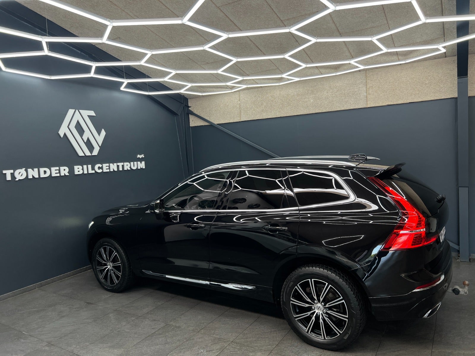 flexleasing-volvo-xc60-20-d4-190-inscription-aut-awd-5d-findleasing