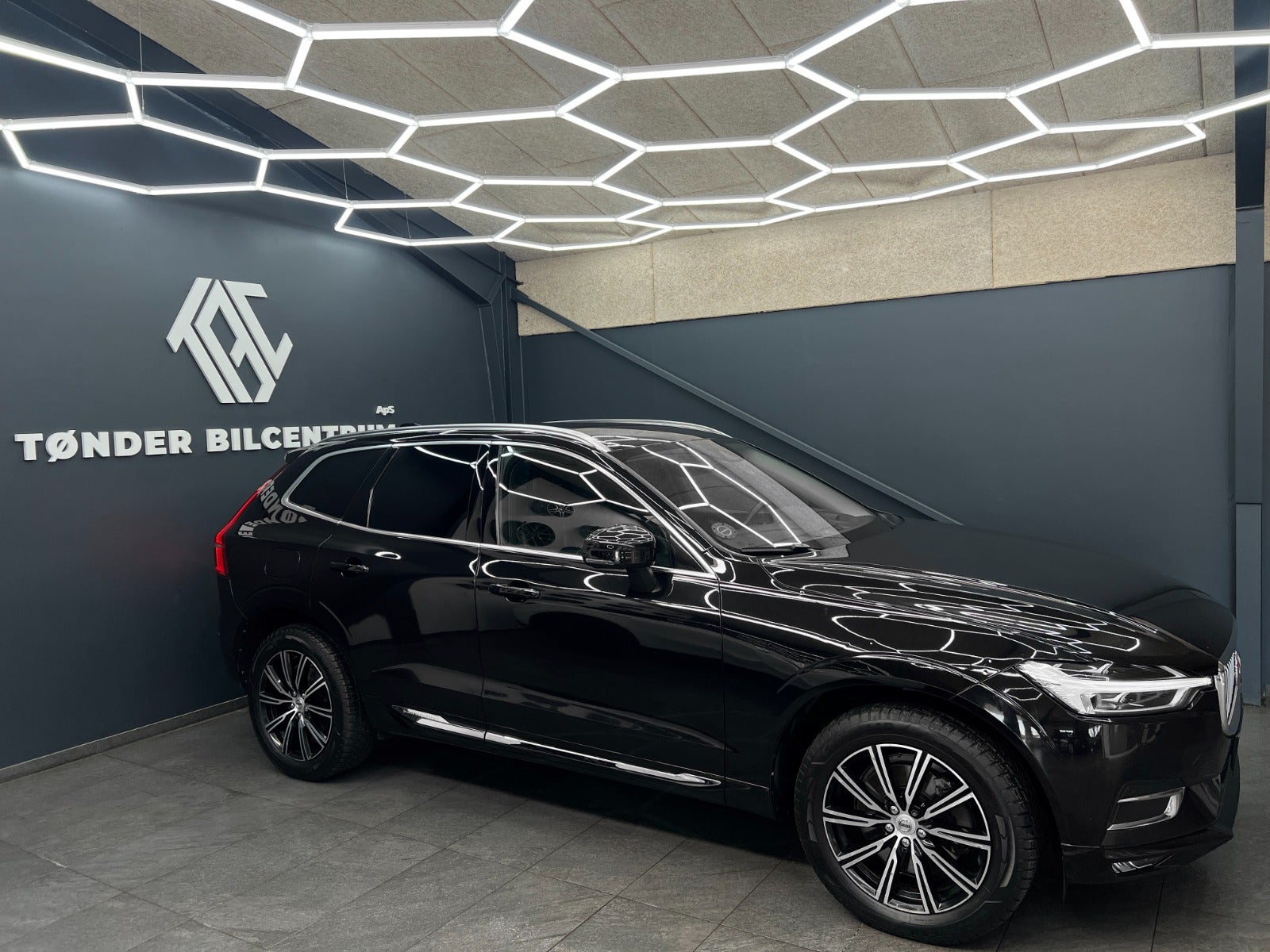 flexleasing-volvo-xc60-20-d4-190-inscription-aut-awd-5d-findleasing