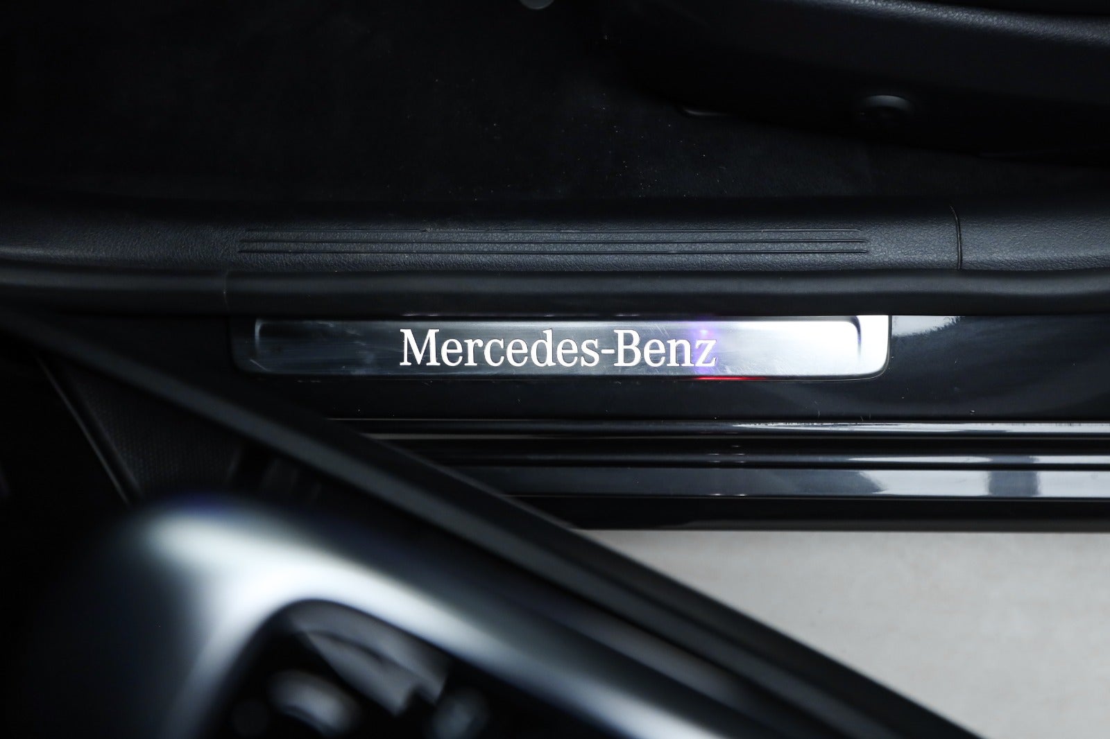 flexleasing-mercedes-c220-d-20-amg-line-stc-aut-5d-findleasing