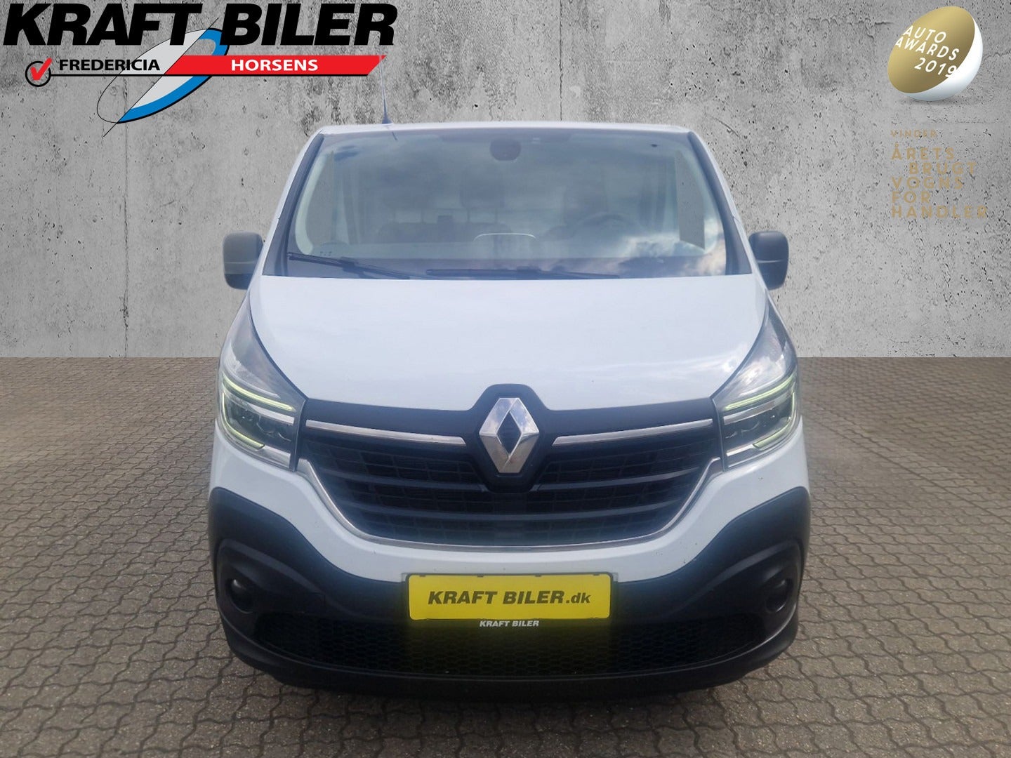 flexleasing-renault-trafic-t29-20-dci-120-l2h1-findleasing