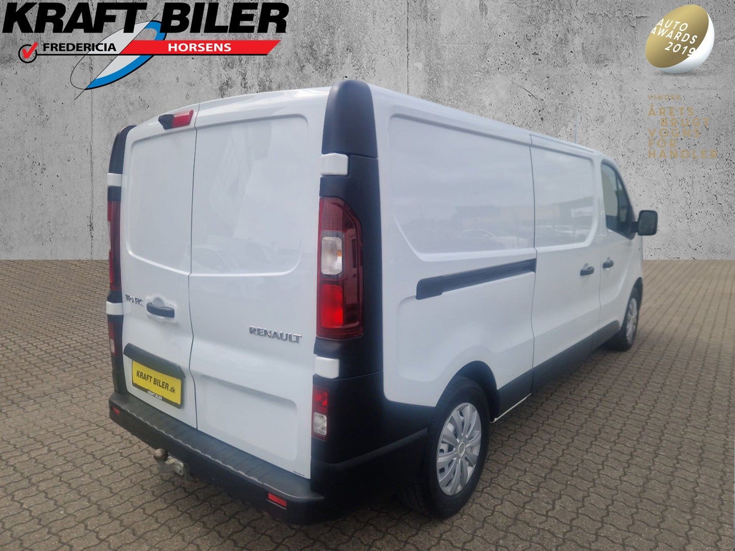 flexleasing-renault-trafic-t29-20-dci-120-l2h1-findleasing