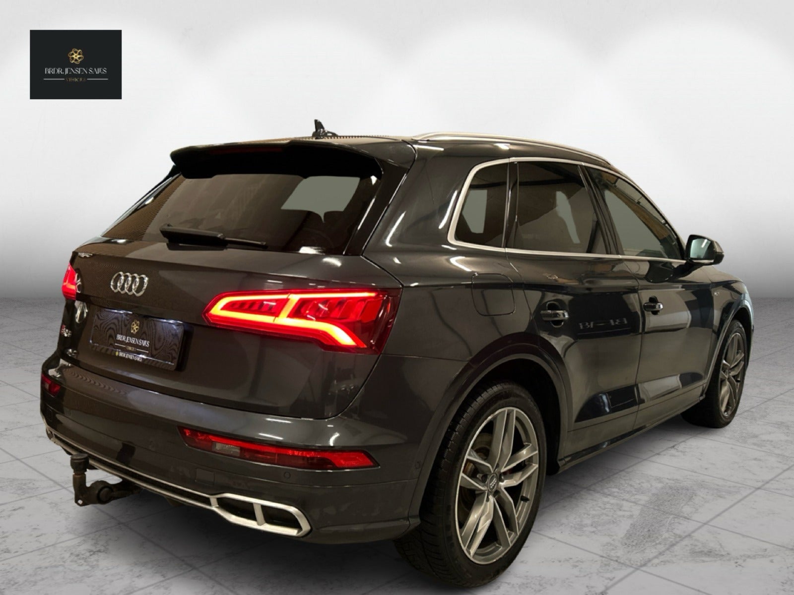 flexleasing-audi-sq5-30-tfsi-quattro-tiptr-5d-findleasing