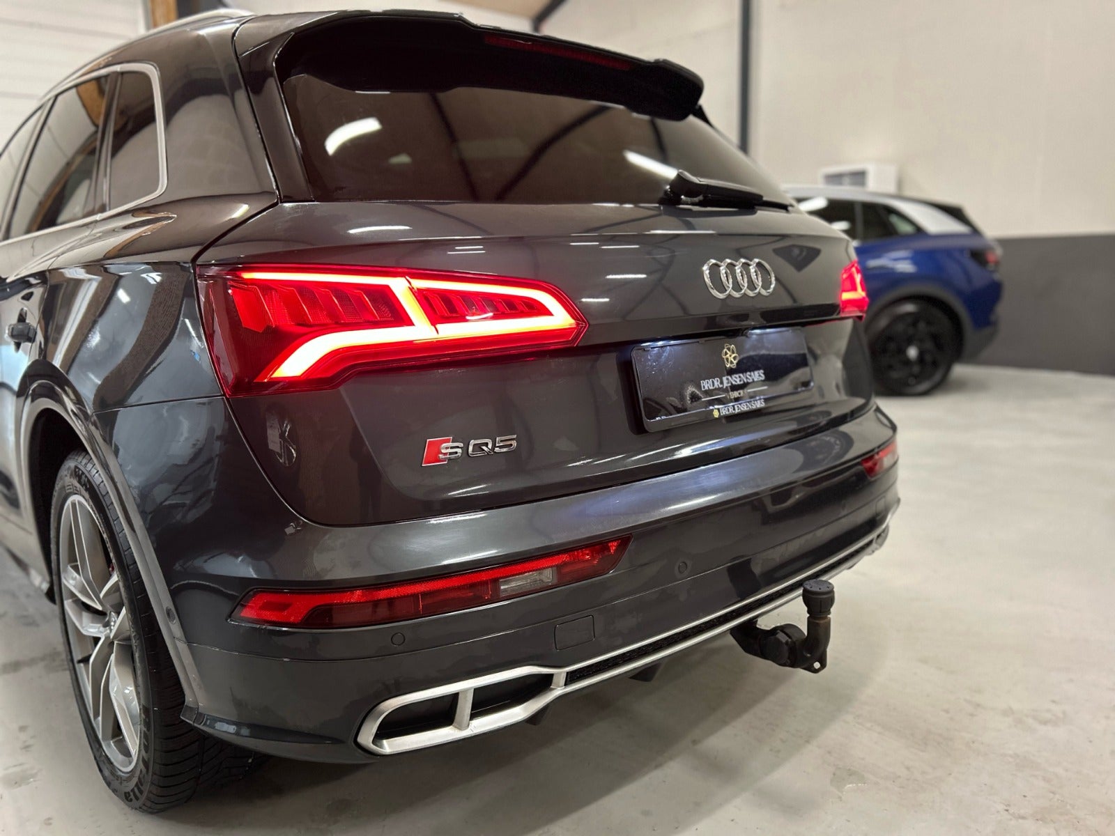 flexleasing-audi-sq5-30-tfsi-quattro-tiptr-5d-findleasing