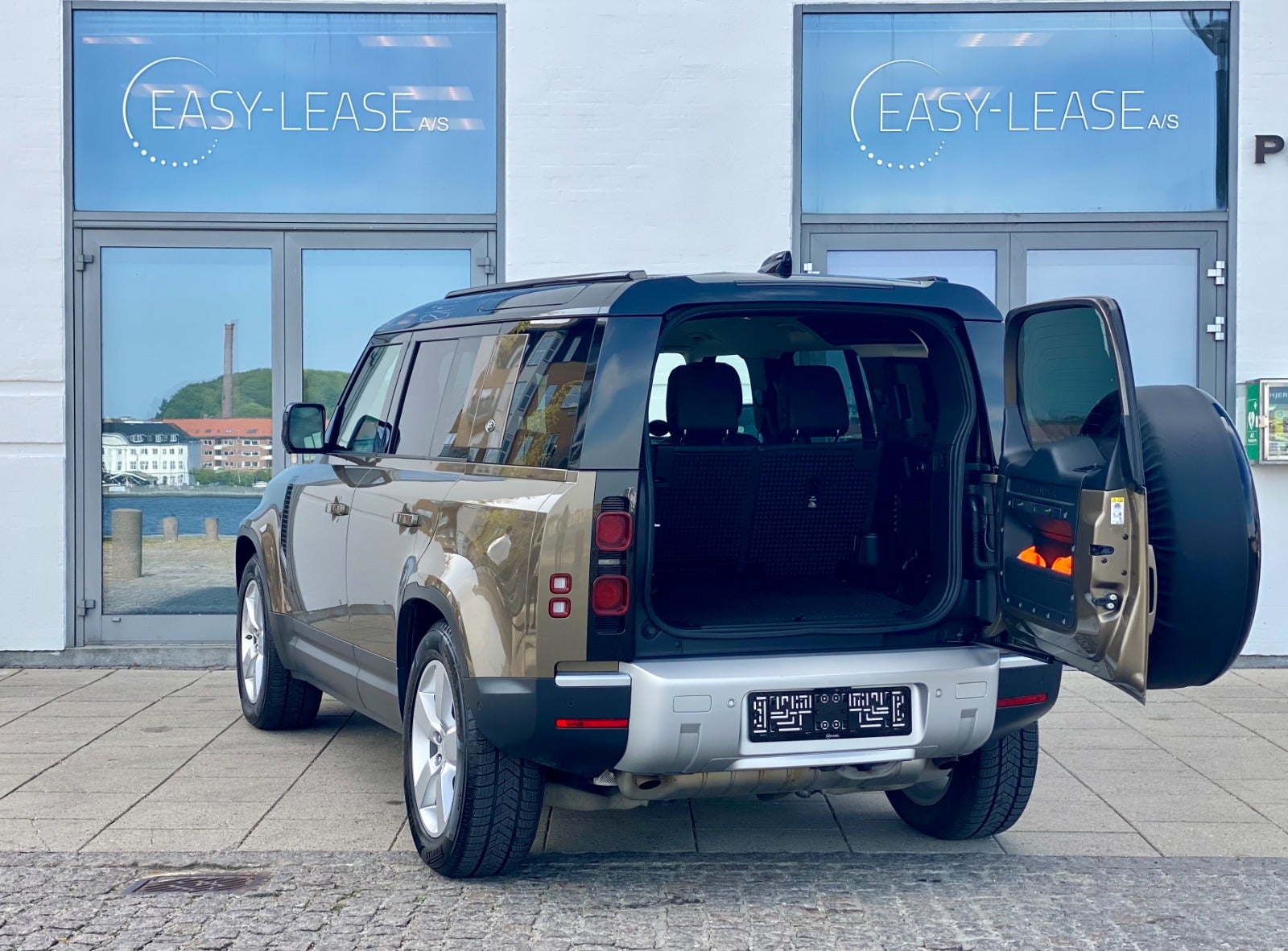 flexleasing-land-rover-defender-110-30-p400-first-edition-aut-5d-findleasing