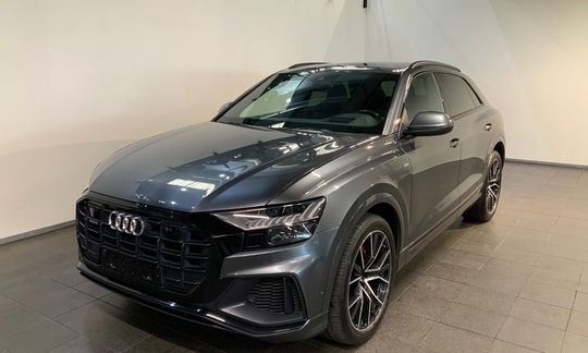 Audi Q8 50 TDi S-line quattro Tiptr. 5d