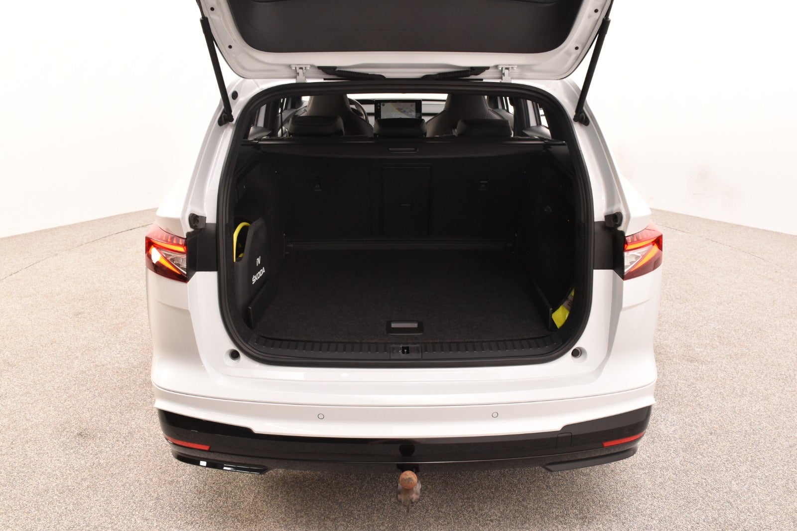 flexleasing-skoda-enyaq-80-iv-sportline-5d-findleasing