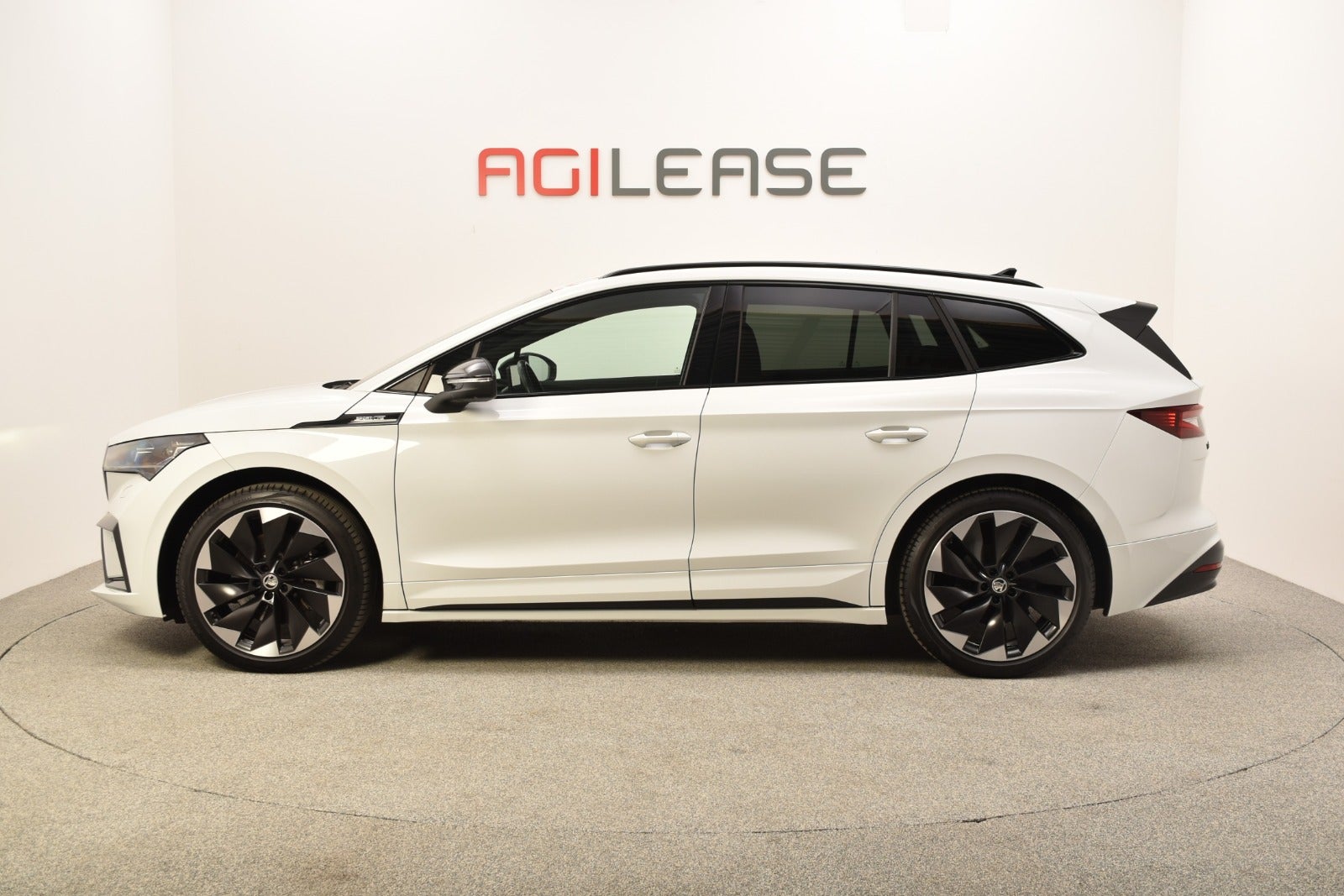 flexleasing-skoda-enyaq-80-iv-sportline-5d-findleasing